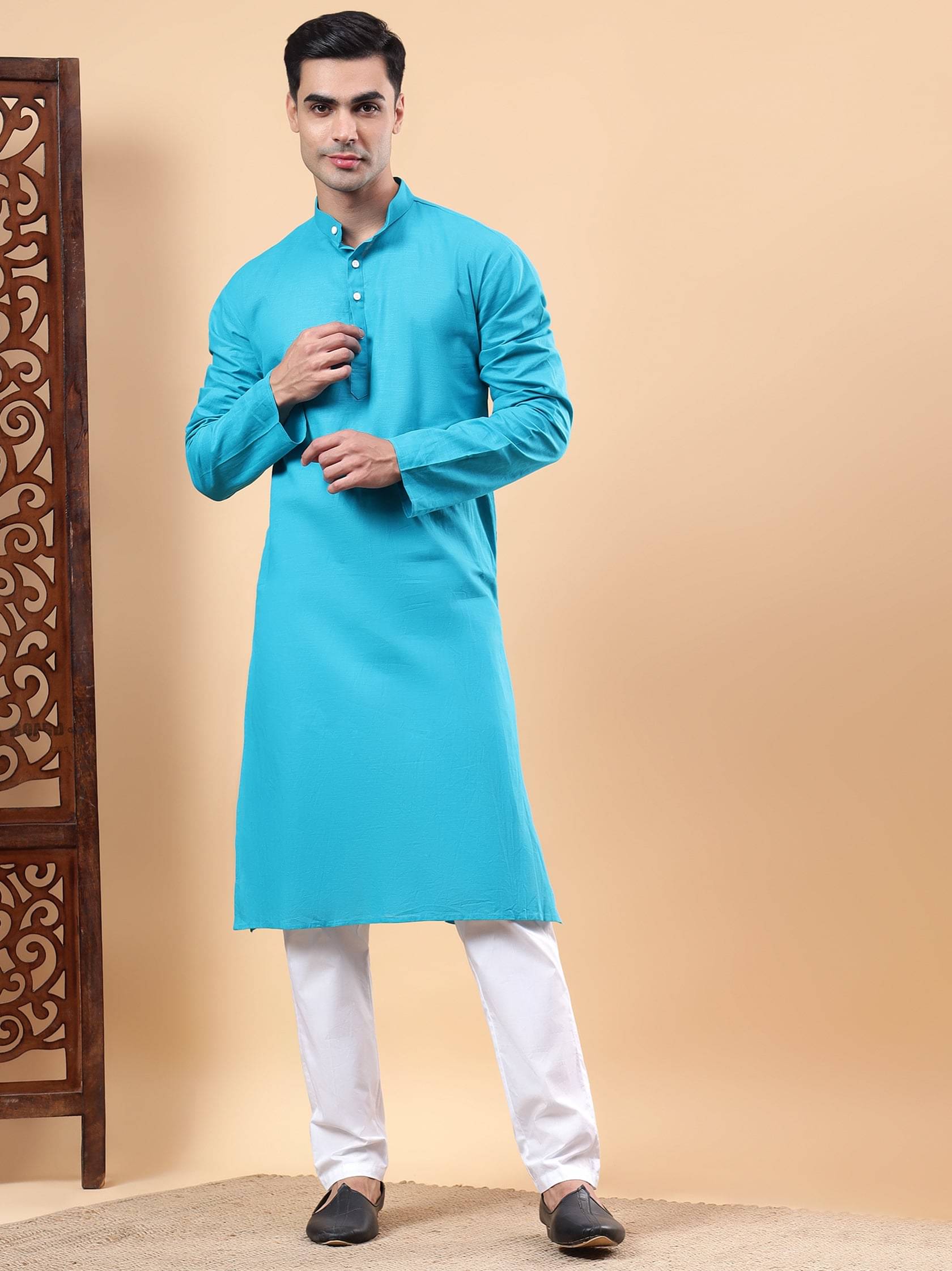     			Yugnik Turquoise Cotton Regular Fit Men's Kurta Pyjama Set ( Pack of 1 )