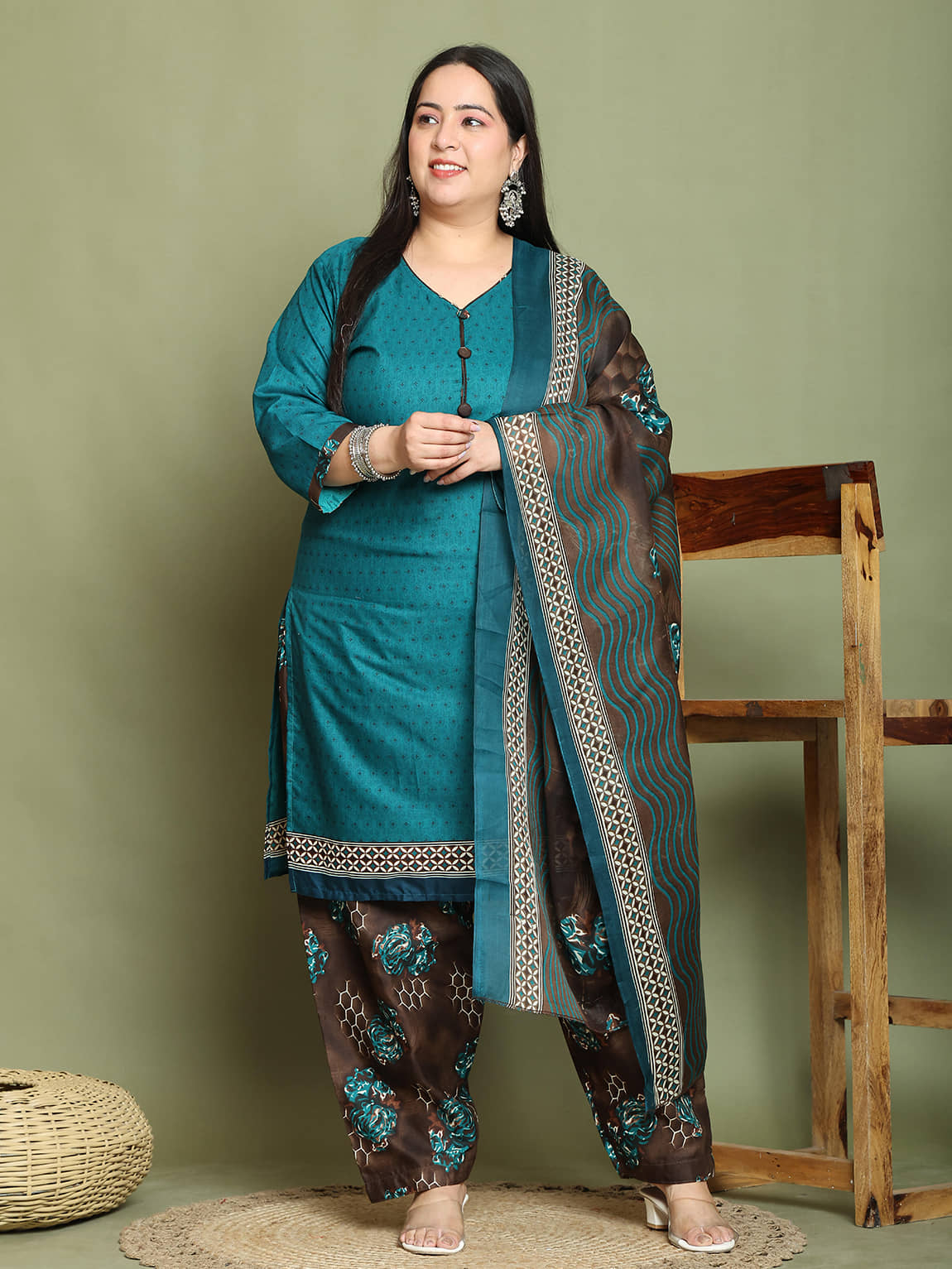 wonder weave Women Cotton Blend Printed Straight Kurti With Patiala Salwar ( Green )