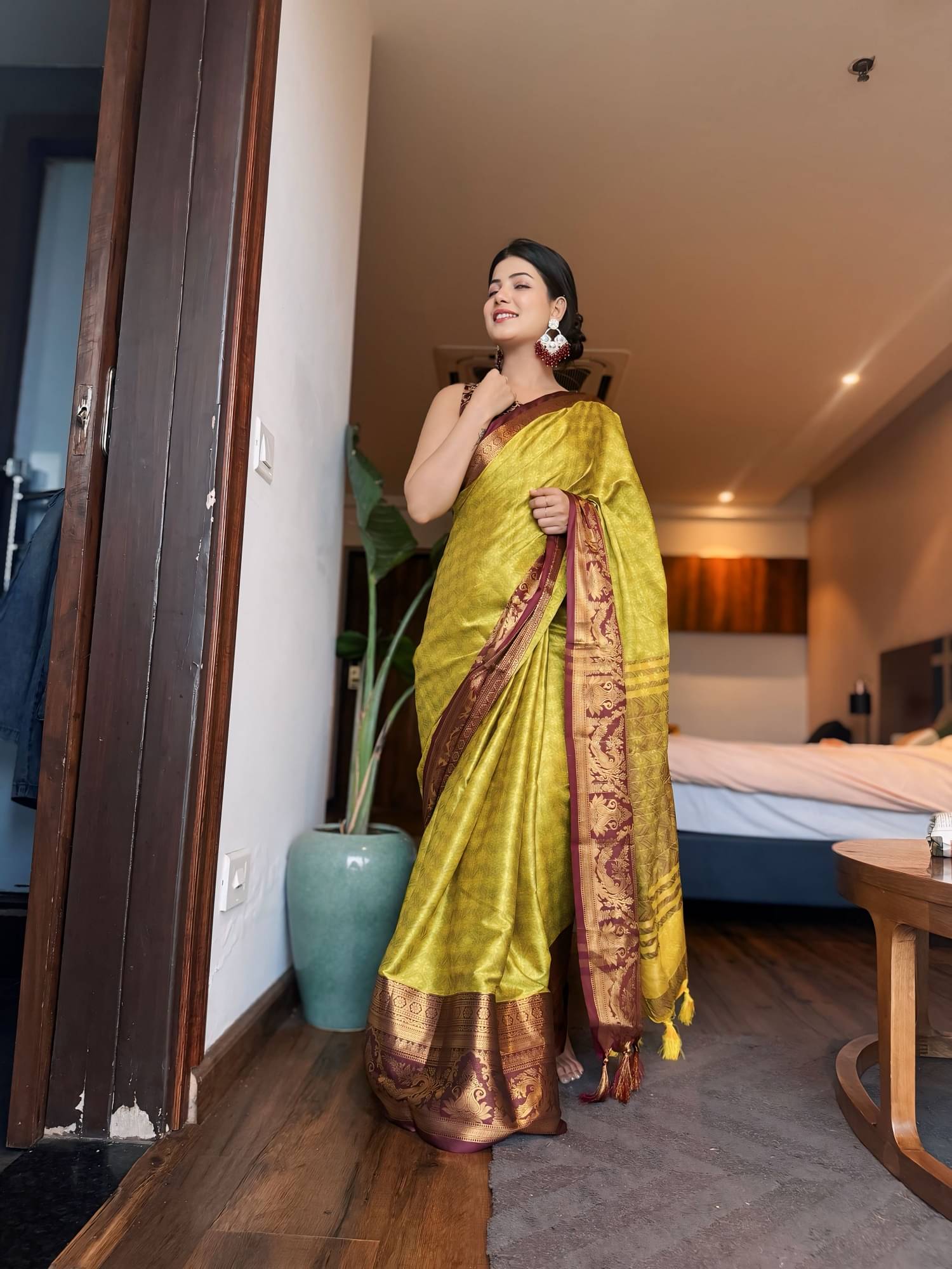     			A TO Z CART Kanjivaram Silk Embellished Saree With Unstitched Blouse Piece ( Multicolor2 )