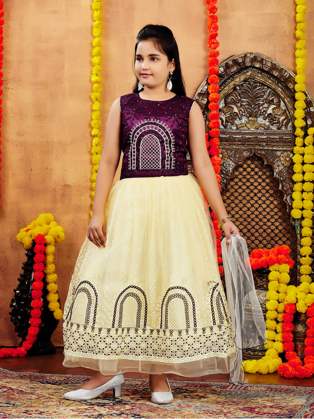    			Aarika Net Lehenga Choli Set For Girls ( Pack of 1 , Purple )