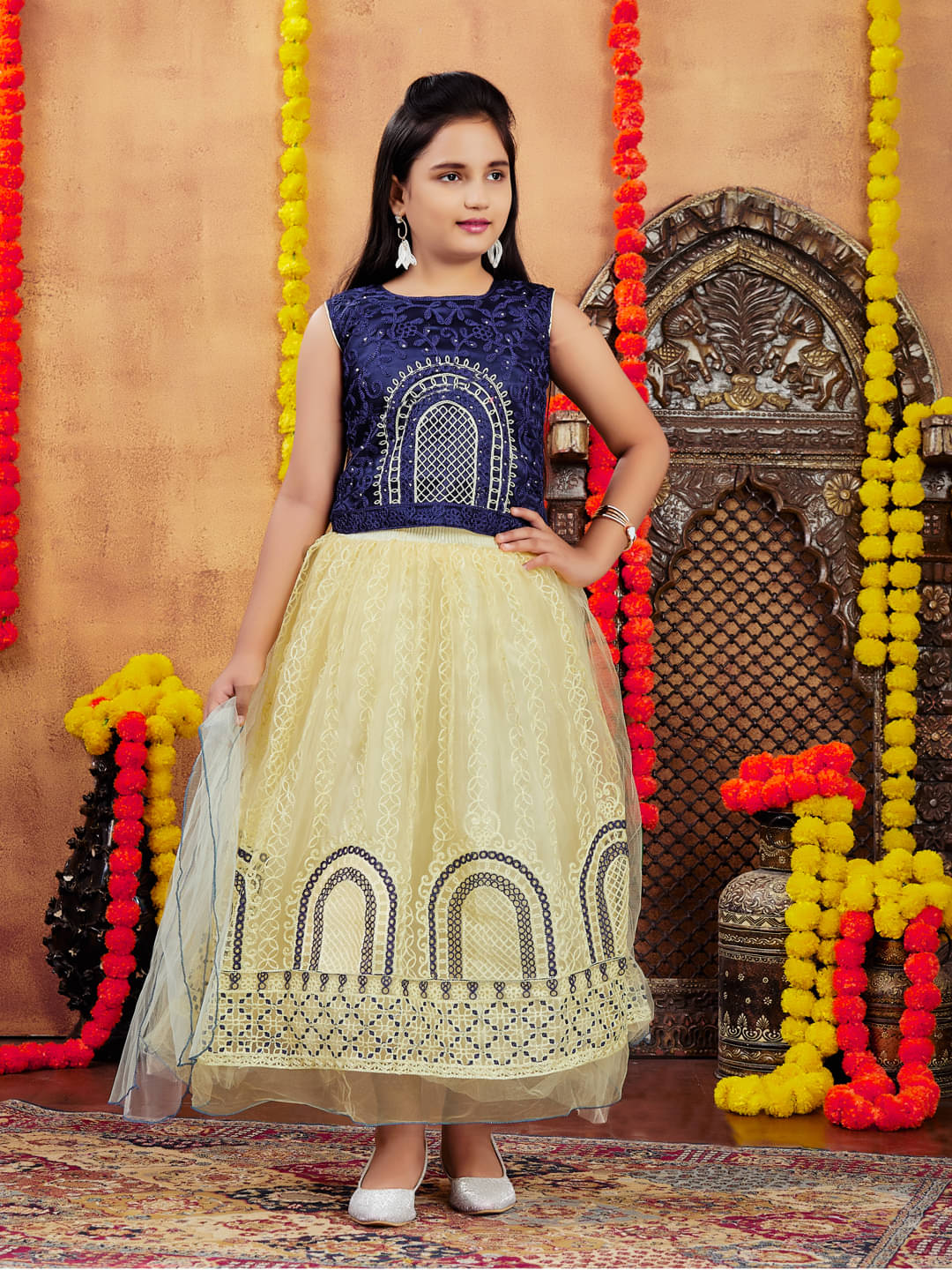     			Aarika Net Lehenga Choli Set For Girls ( Pack of 1 , Navy Blue )