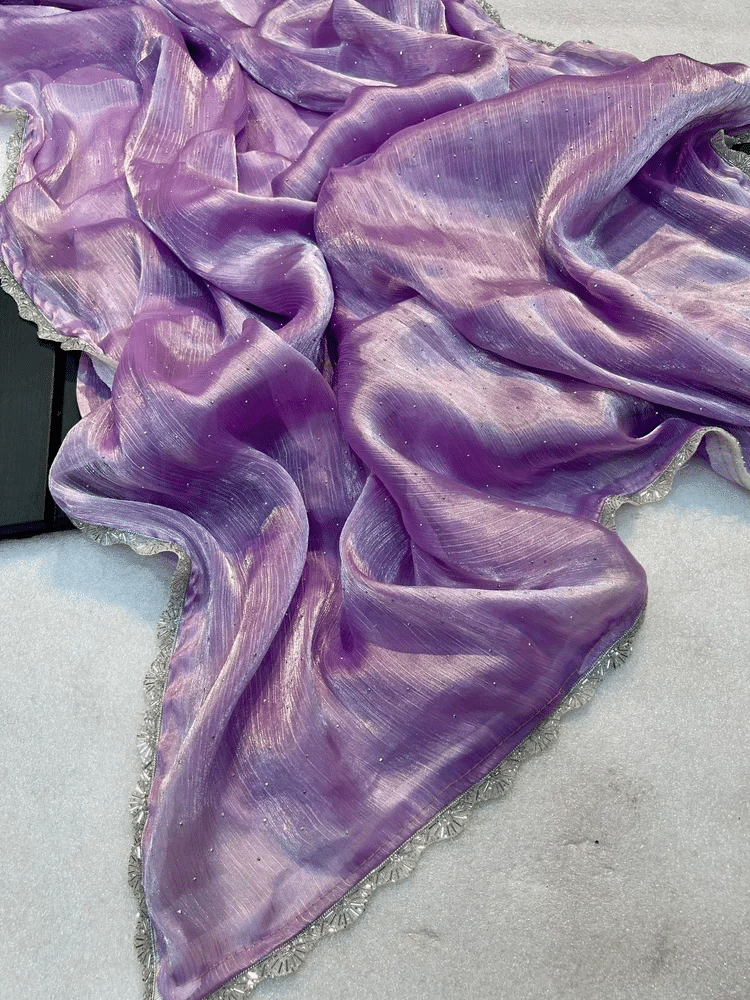     			Apnisha Net Embellished Saree With Unstitched Blouse Piece ( Lavender )