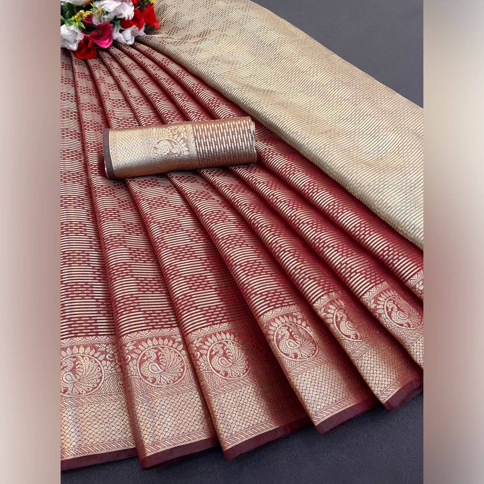 Apnisha Tissue Embellished Saree With Unstitched Blouse Piece ( Red ) Apnisha Tissue Embellished Saree With Unstitched Blouse Piece ( Red )