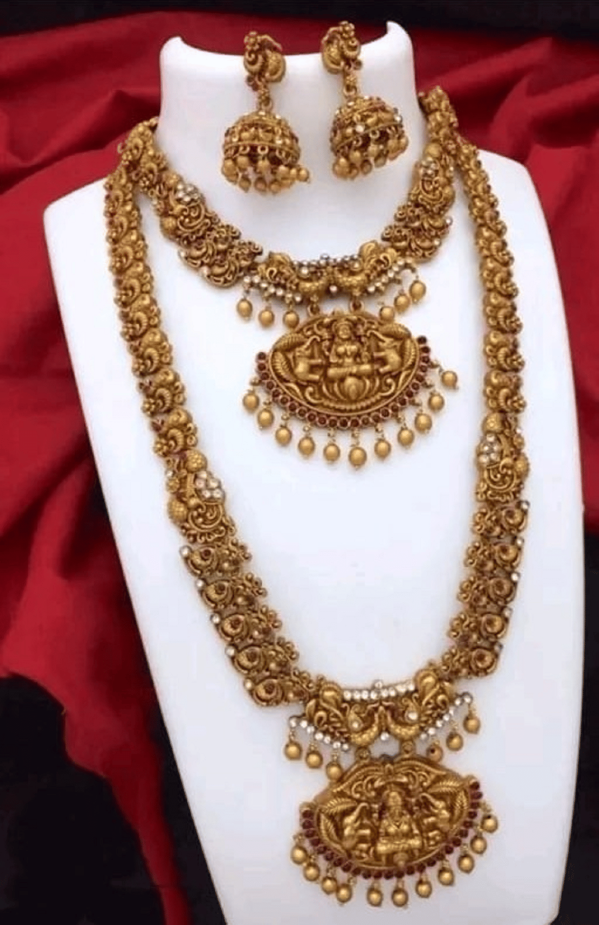 KEYMAX Golden Alloy Necklace Set ( Pack of 1 )