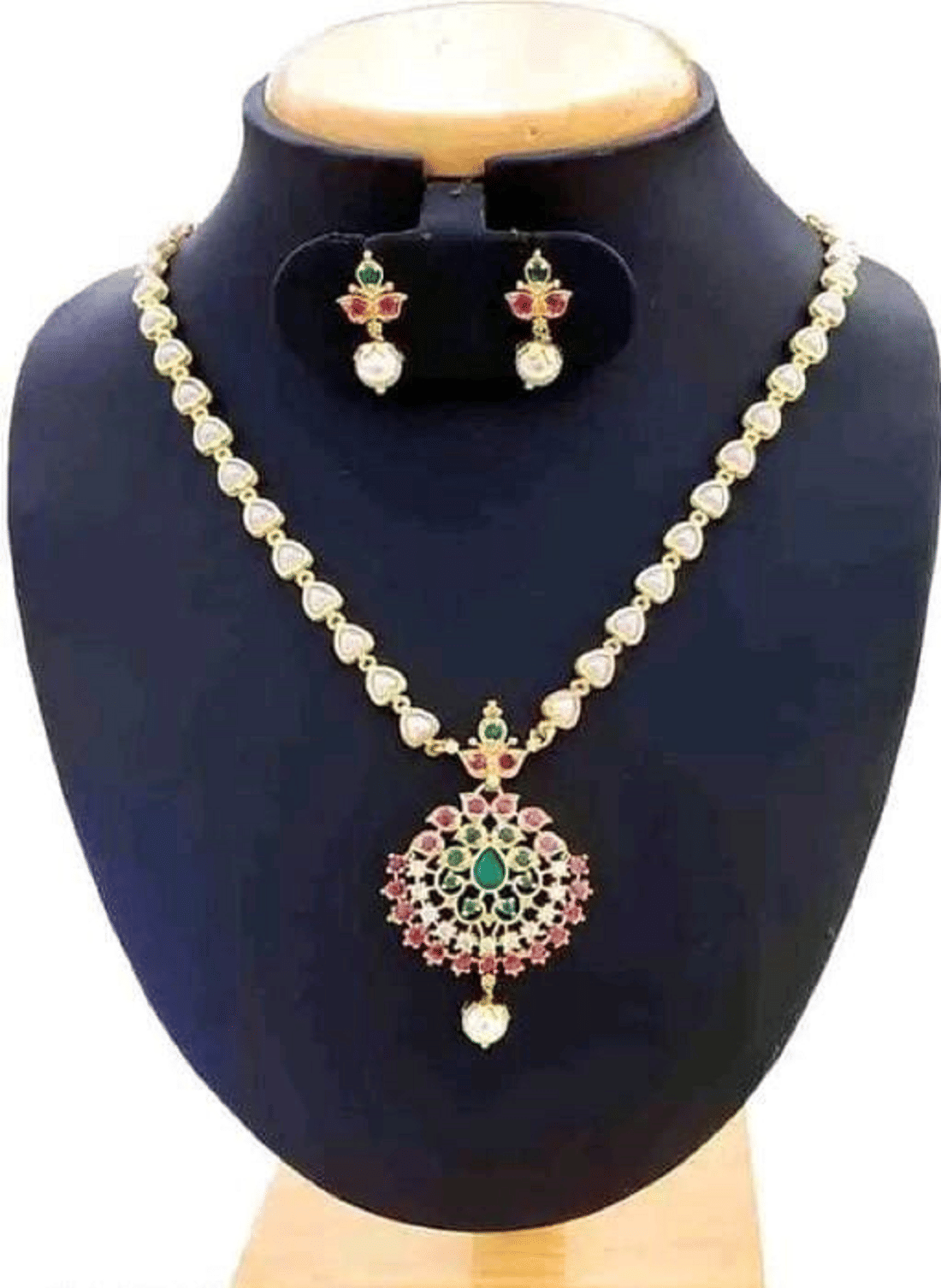 RIENTA JWL Golden Alloy Necklace Set ( Pack of 1 )