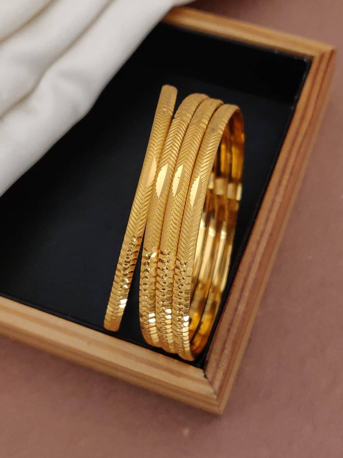     			Shivay Fashion Gold Bangle Set ( Pack of 2 )
