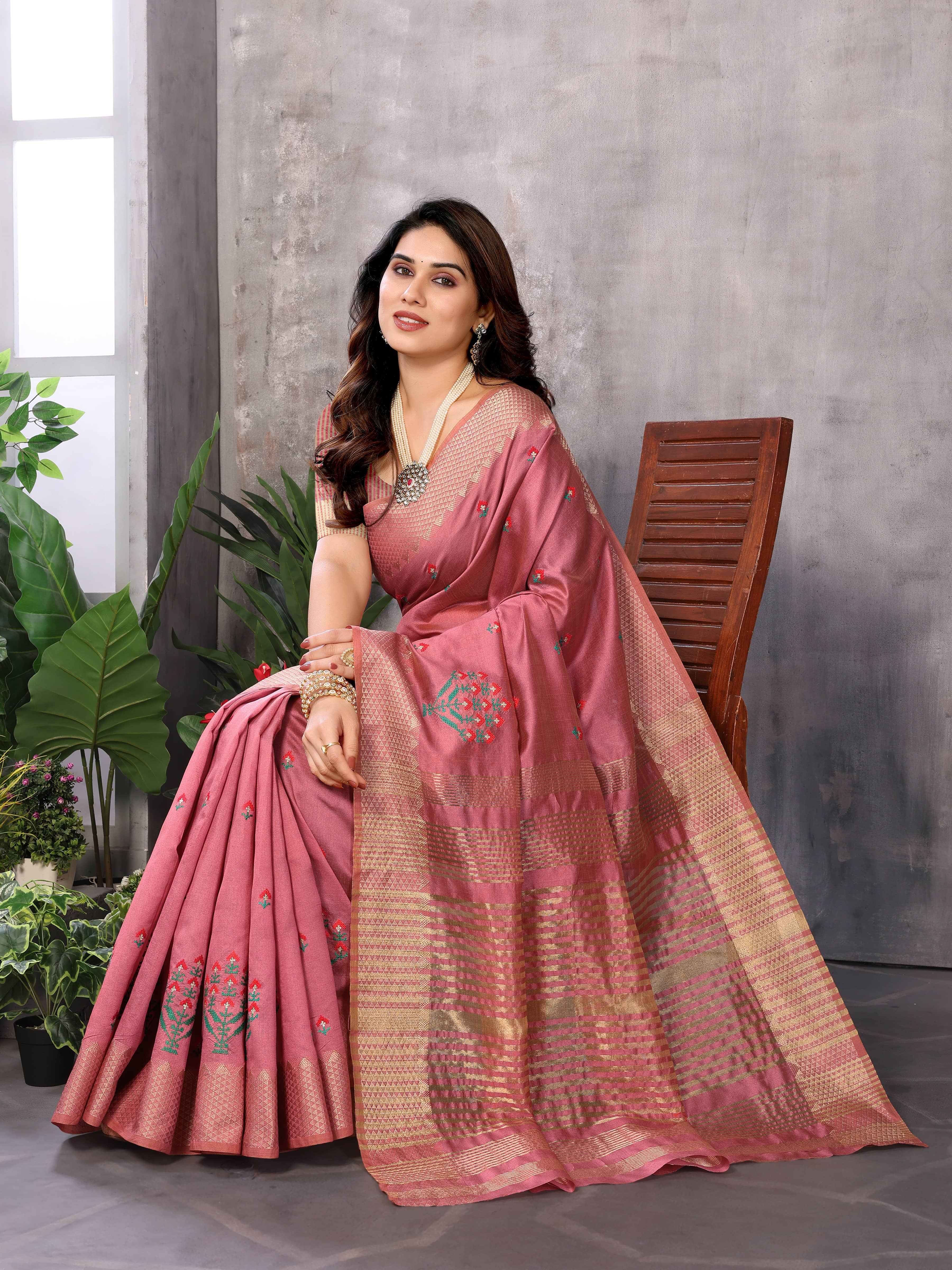 Sidhidata Cotton Silk Embroidered Saree With Unstitched Blouse Piece ( Cream ) - Sarees | Buy online on ZillyBuy