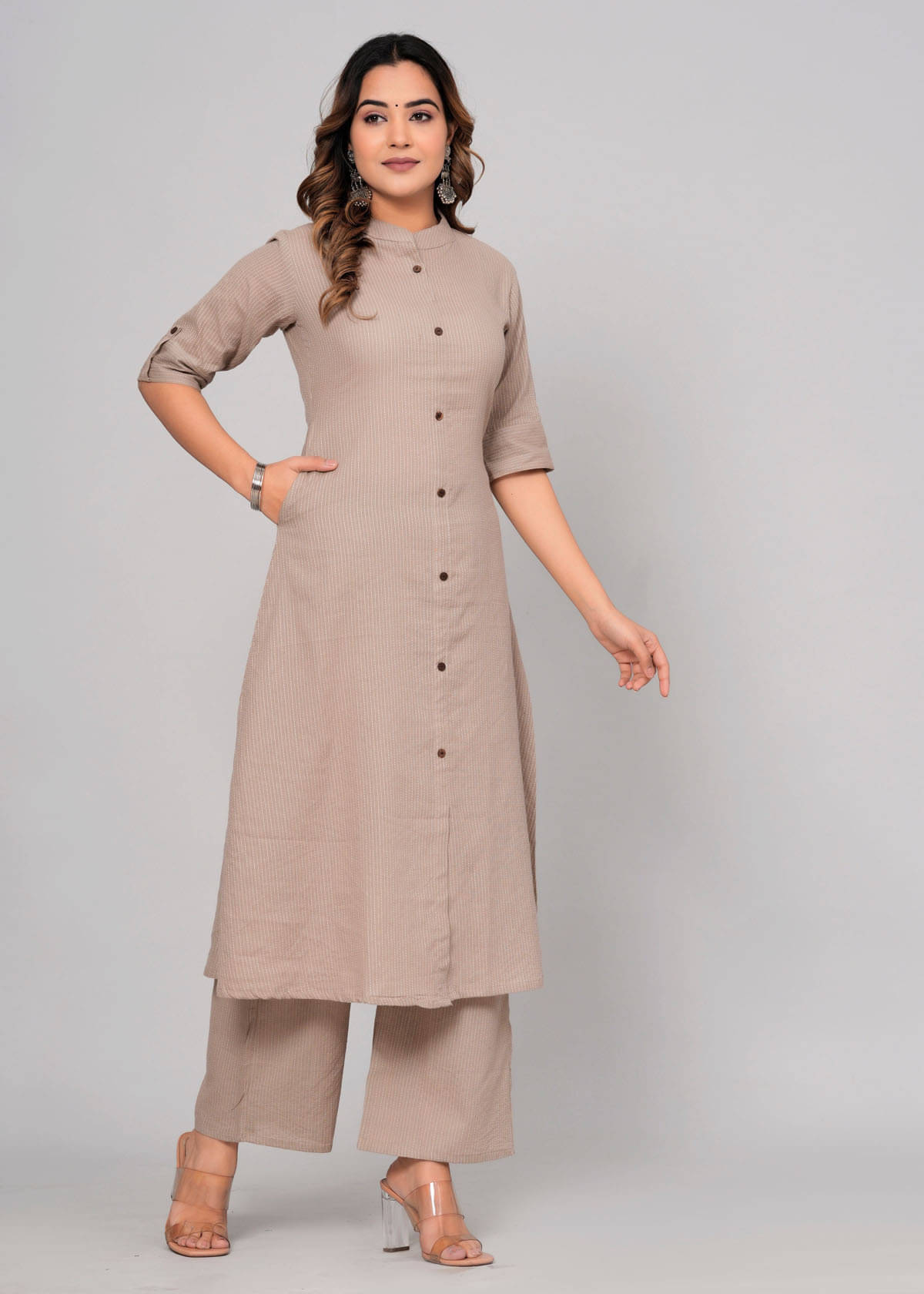 URBAN JAIPUR Pack of 1 Cotton Striped Front Slit Women's Kurti - ( Grey ) URBAN JAIPUR Pack of 1 Cotton Striped Front Slit Women's Kurti - ( Grey )