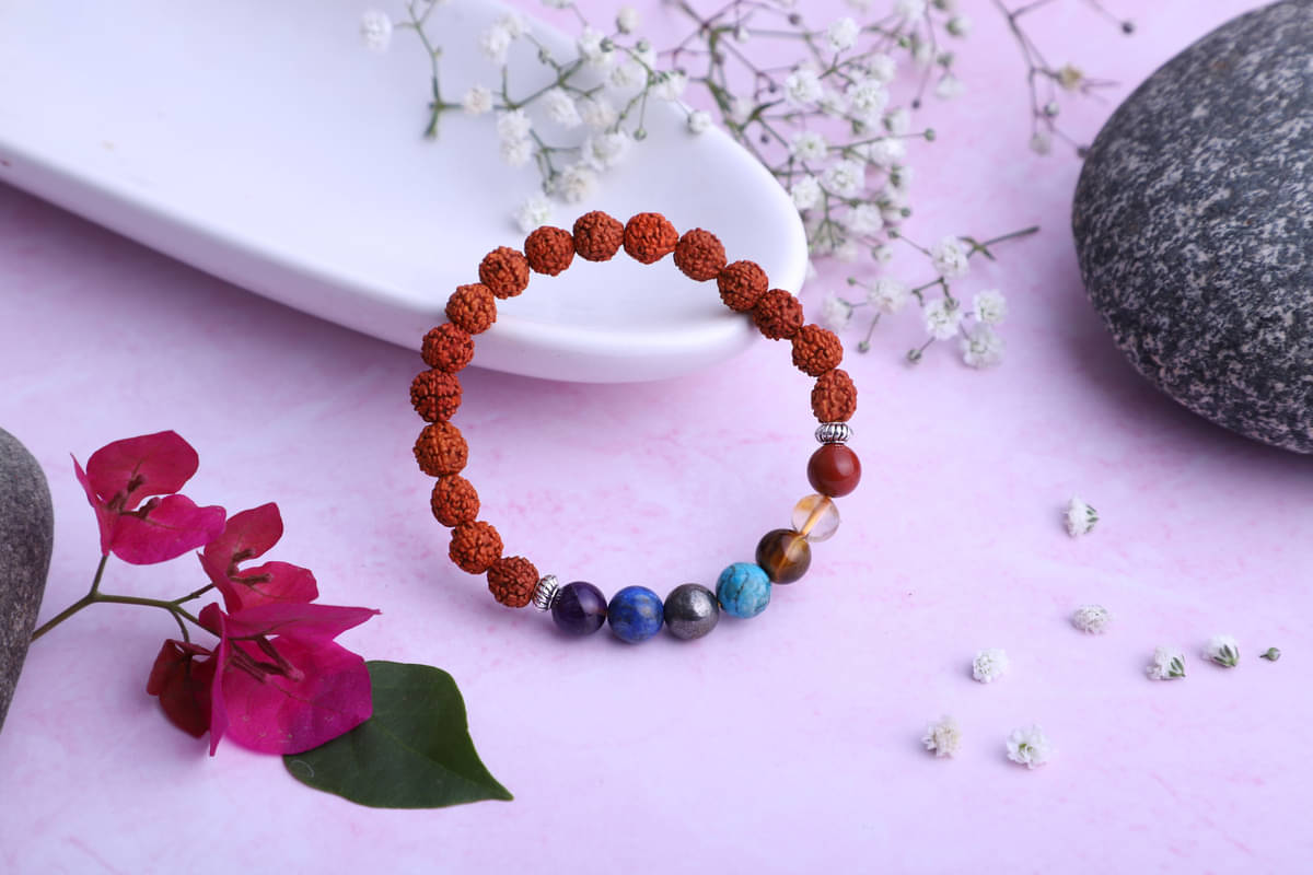 Yogii 7 Chakra with Rudraksha Bracelet (Pack of 1) Yogii 7 Chakra with Rudraksha Bracelet (Pack of 1)