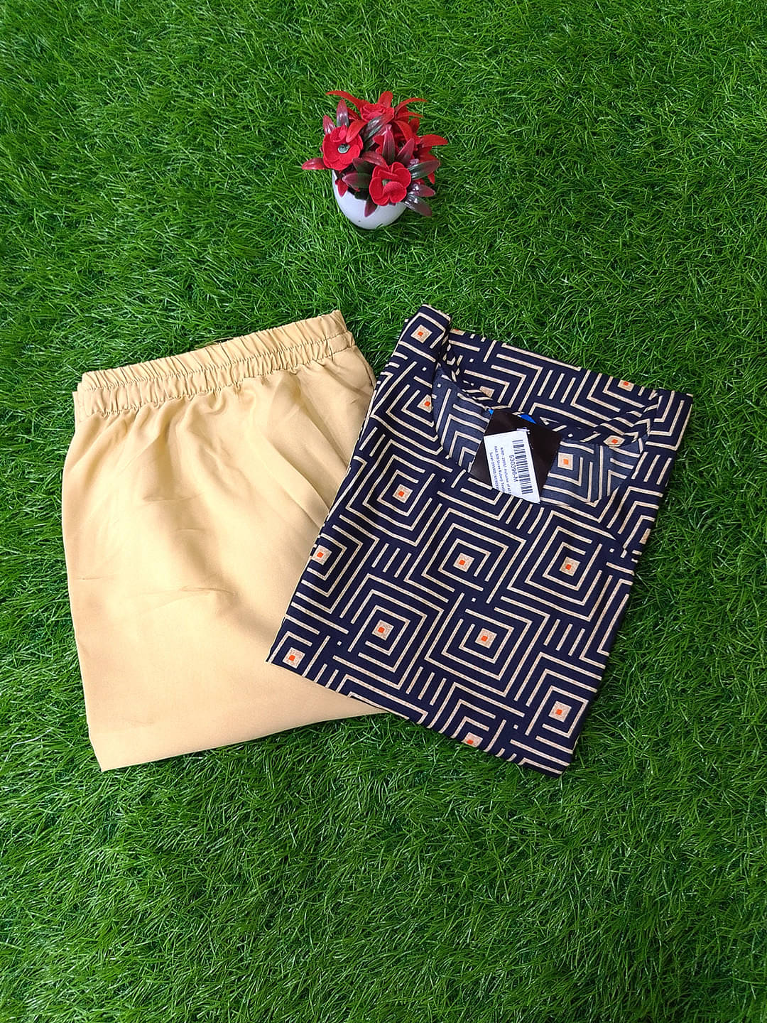 Ethnicbasket Crepe Printed Kurti With Pants Women's Stitched Salwar Suit - Black ( Pack of 1 )     			Ethnicbasket Crepe Printed Kurti With Pants Women's Stitched Salwar Suit - Black ( Pack of 1 )