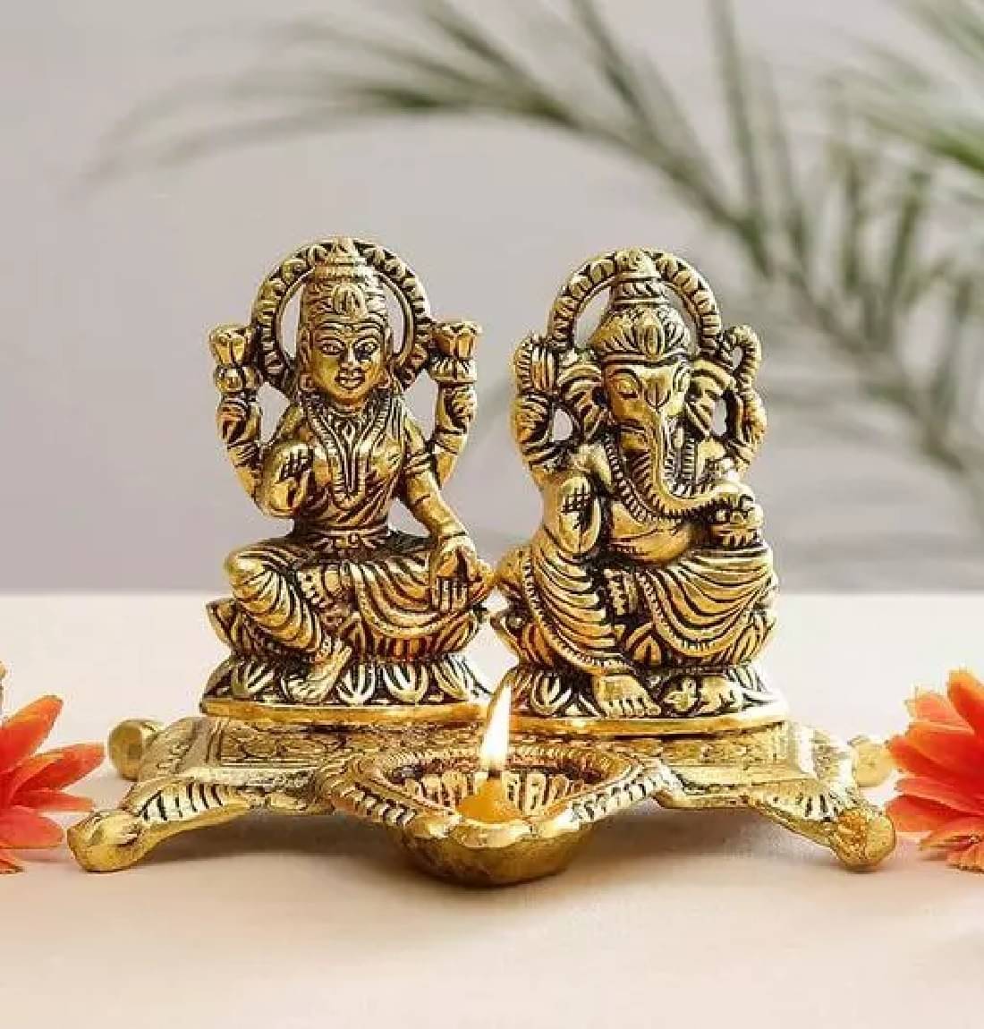 Shri Astha Vinayak Brass Laxmi Ganesh Idol ( 11 cm ) Shri Astha Vinayak Brass Laxmi Ganesh Idol ( 11 cm )
