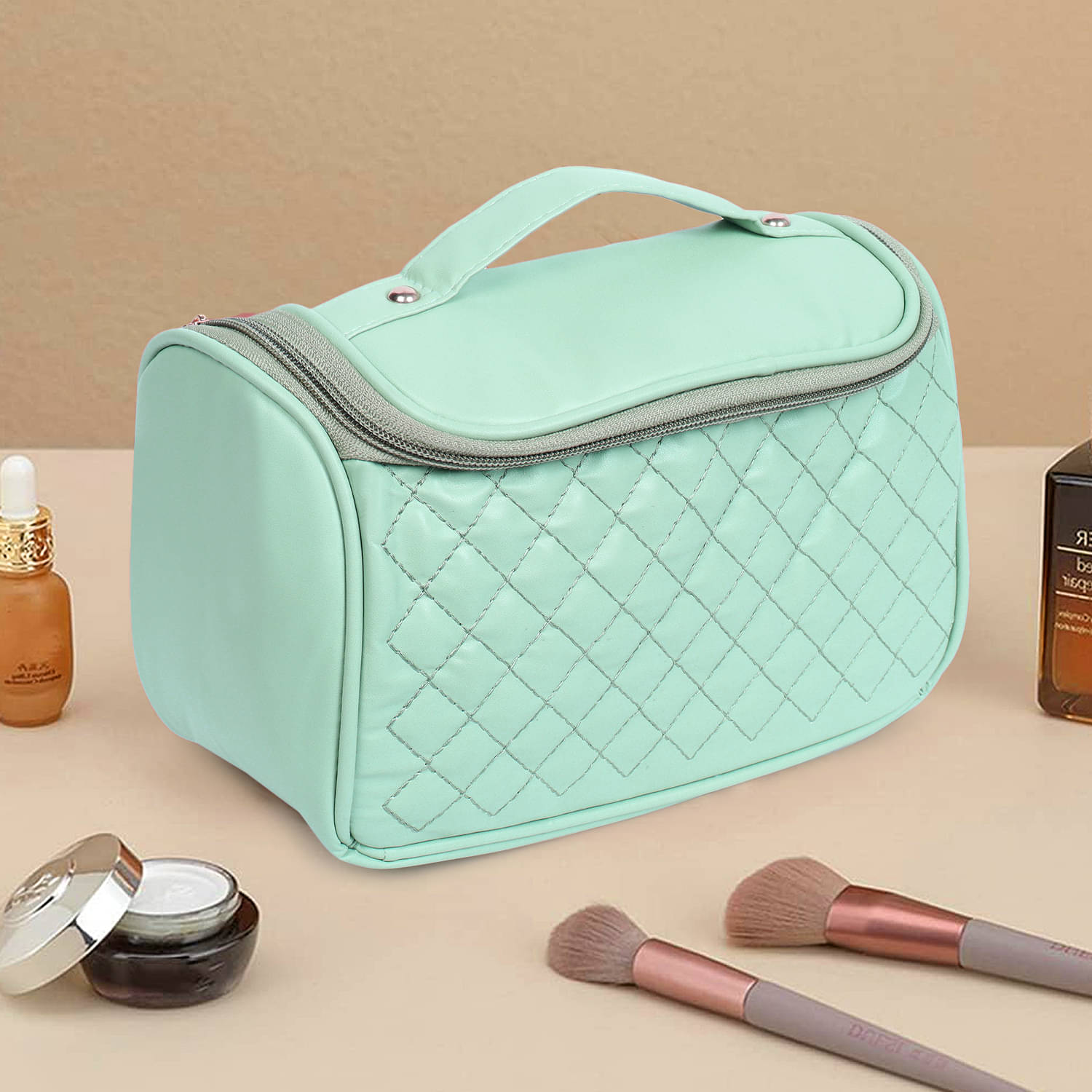 ASTUTE Quilted U Shape Travel Cosmetic Pouch - Green ASTUTE Quilted U Shape Travel Cosmetic Pouch - Green