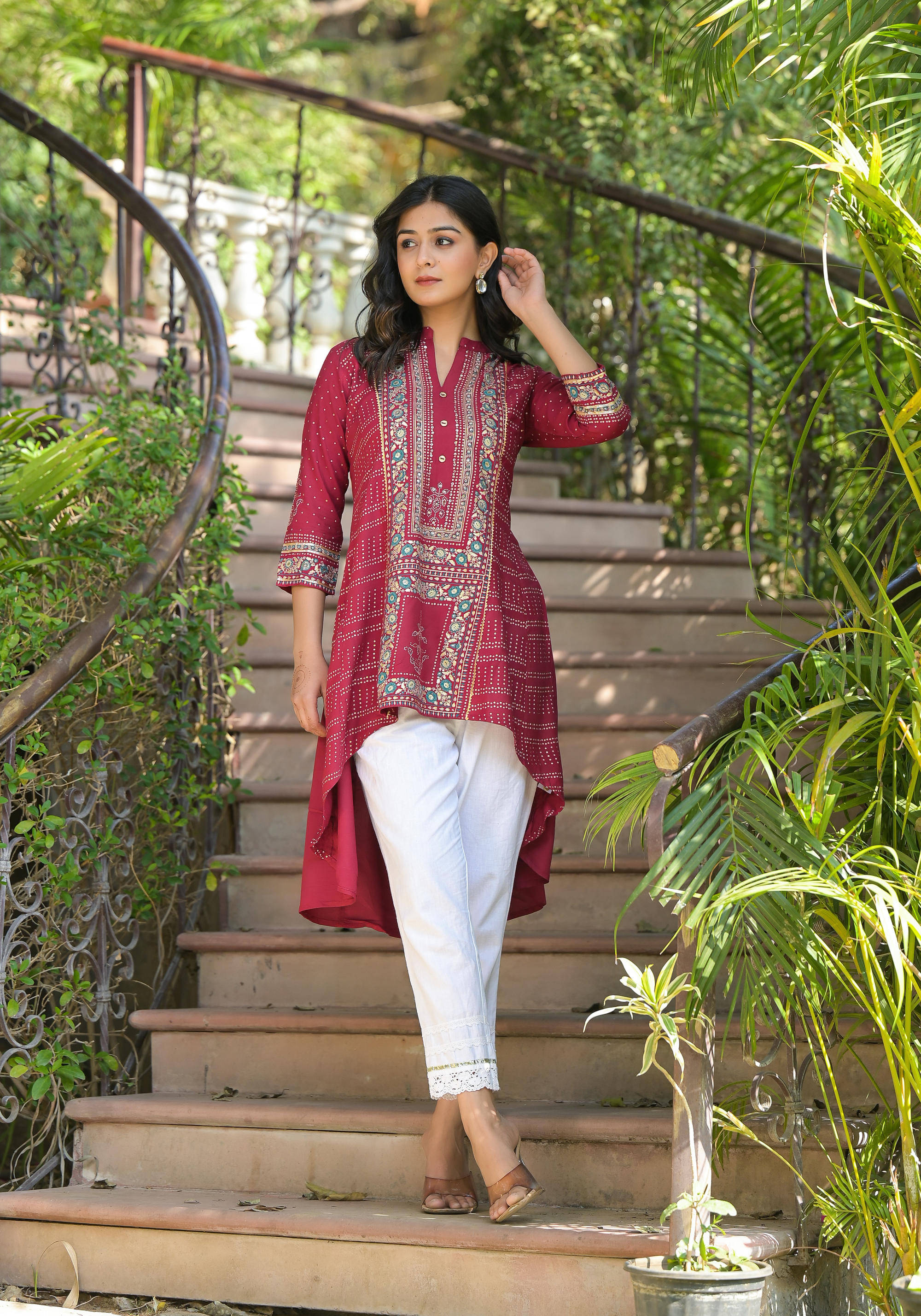 Juniper Maroon Rayon Women's Tunic ( Pack of 1 )     			Juniper Maroon Rayon Women's Tunic ( Pack of 1 )