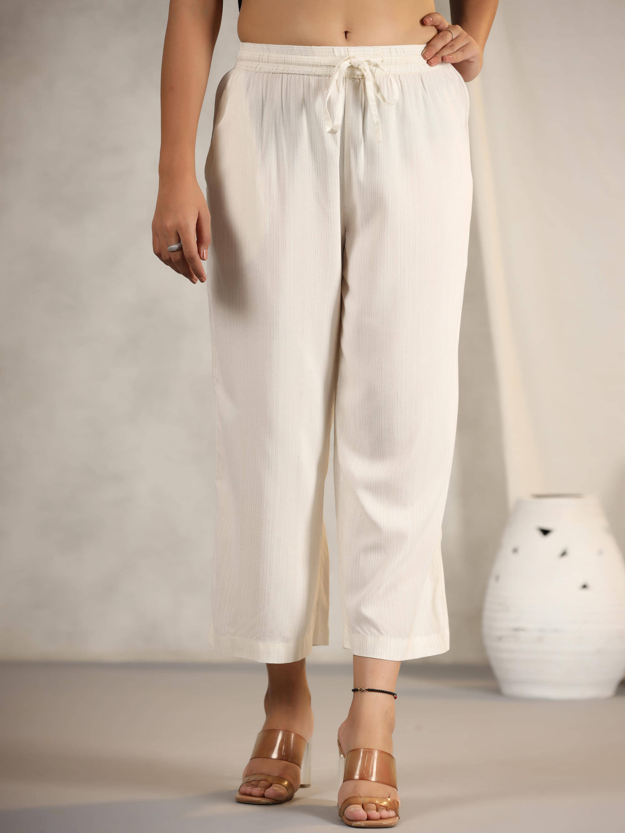     			Juniper Pack of 1 Rayon Regular Women's Casual Pants ( Beige )