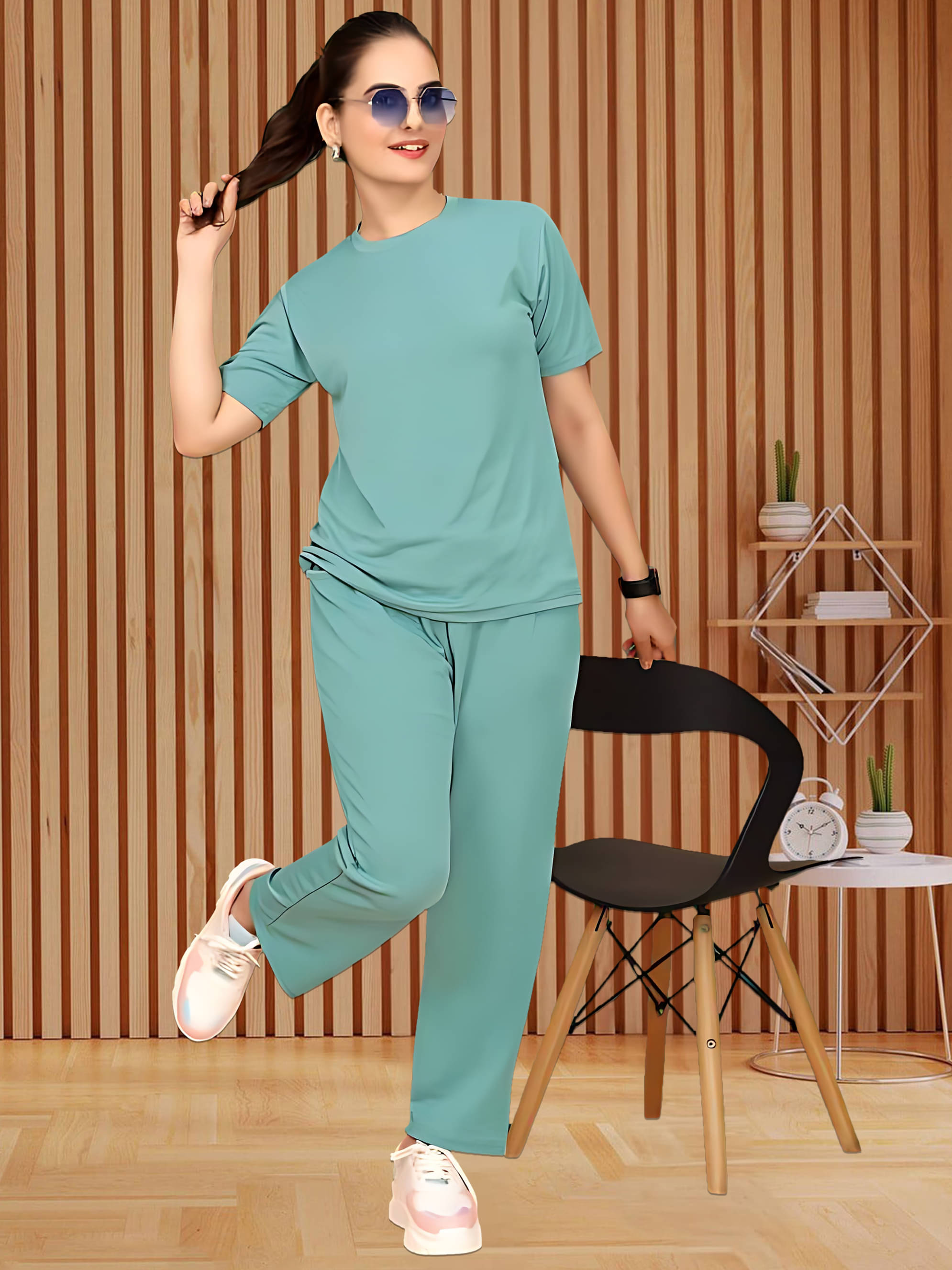     			CUBIQ Blue Cotton Blend Solid Tracksuit - Pack of 1
