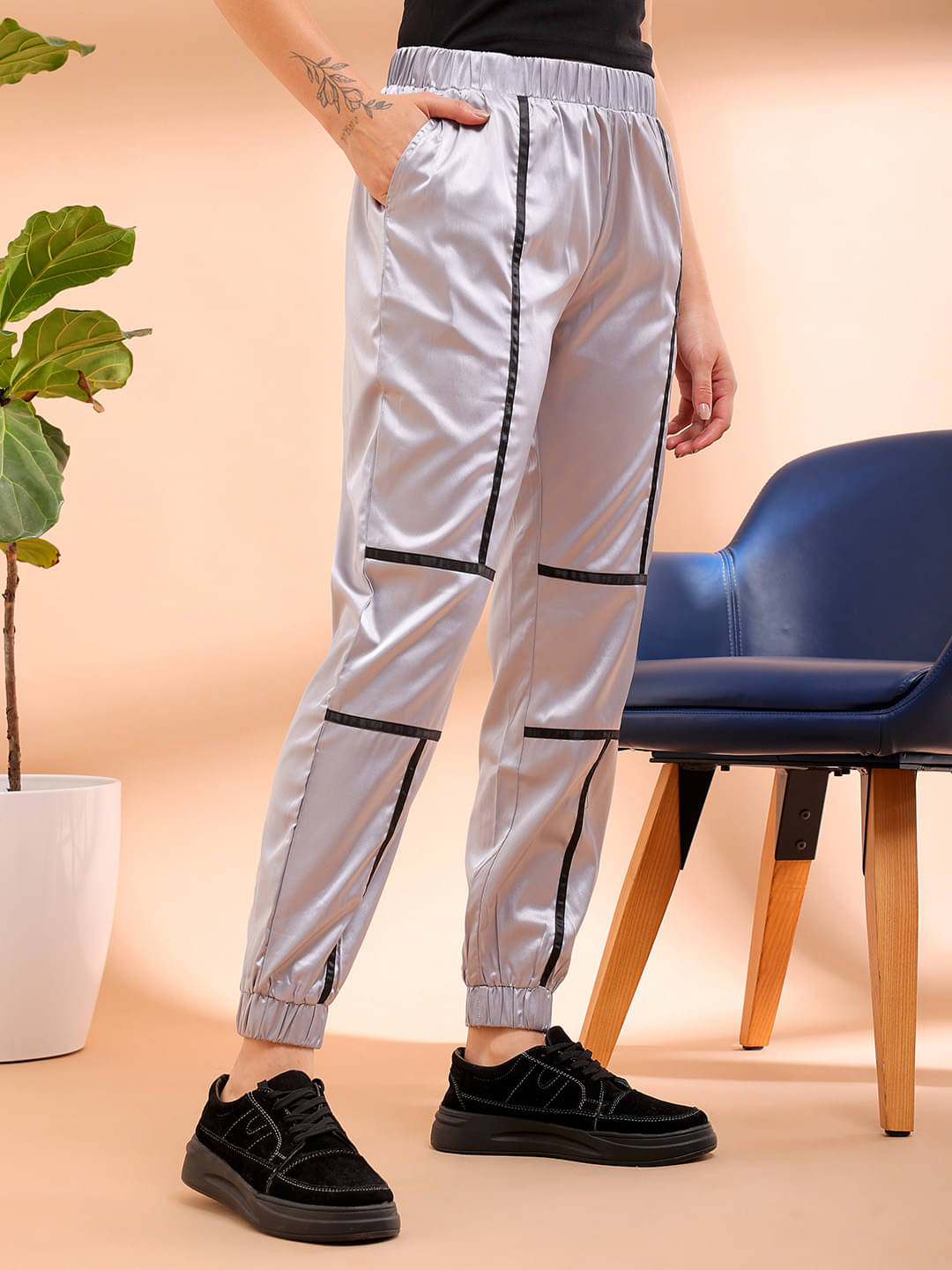     			Freehand Pack of 1 Polyester Regular Women's Joggers ( Grey )
