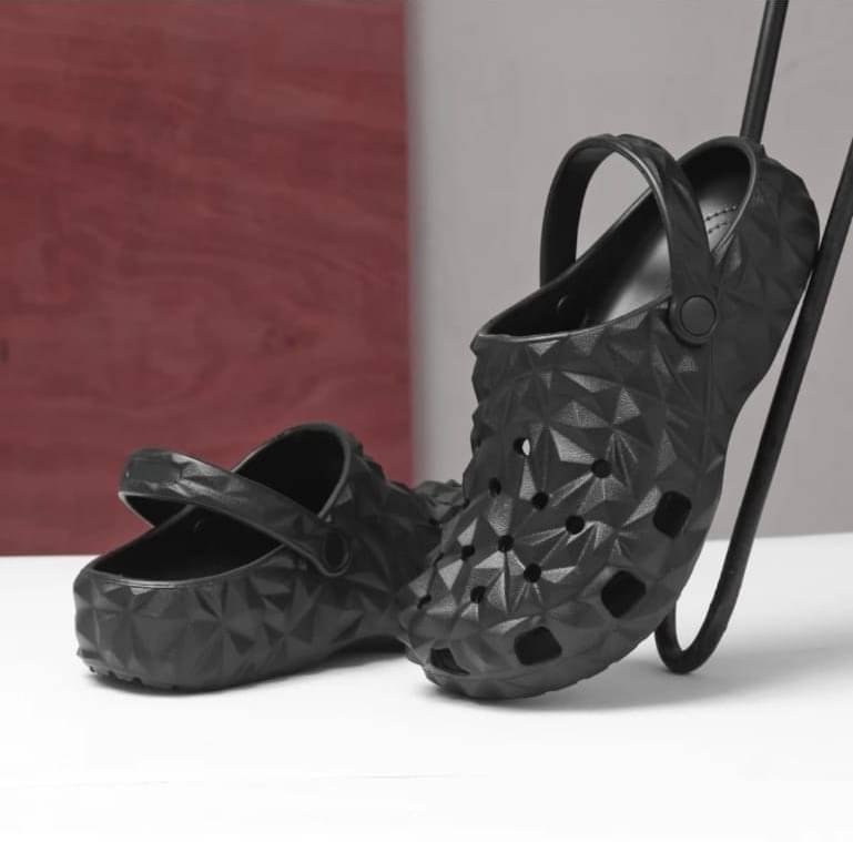     			PM Traders - Black Men's Clogs