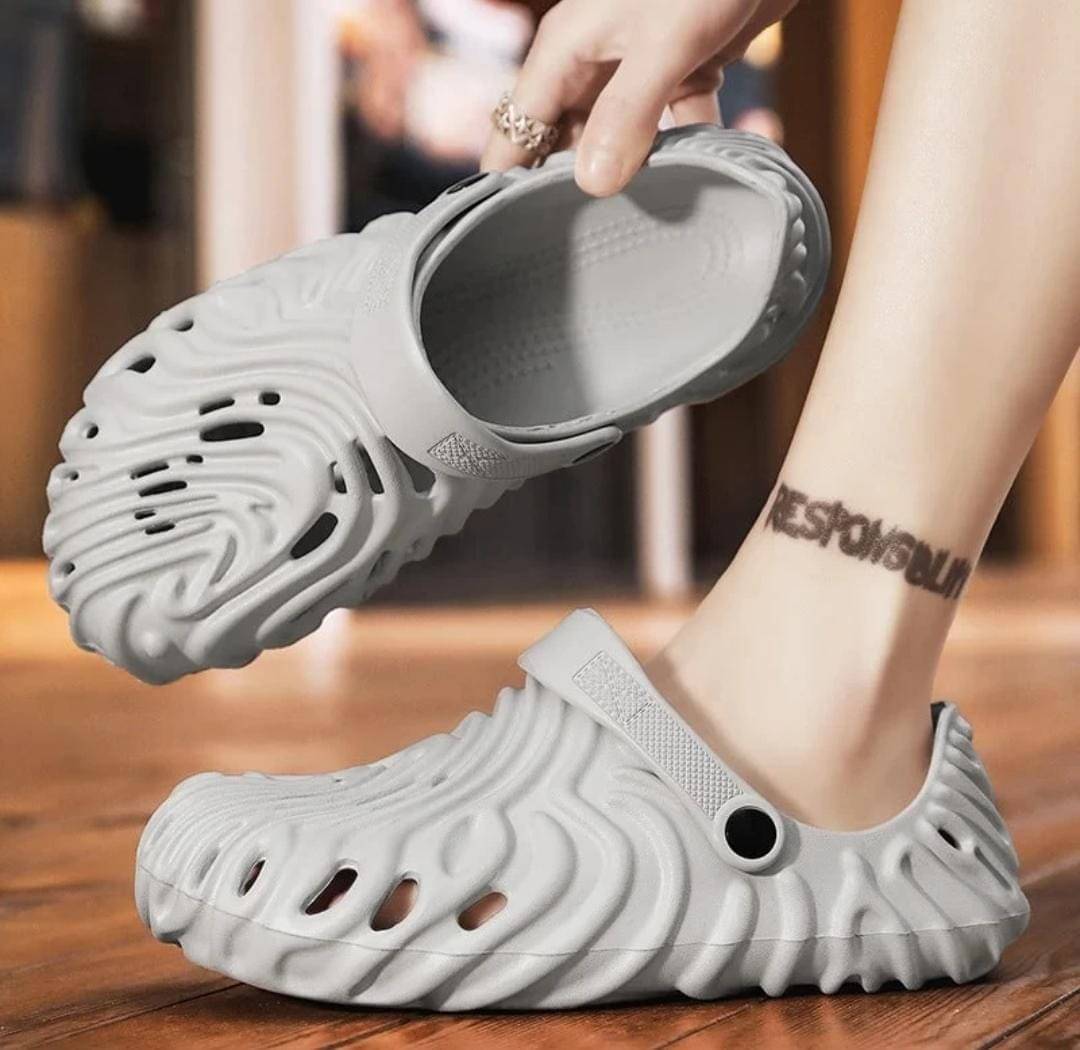     			PM Traders - Grey Men's Clogs