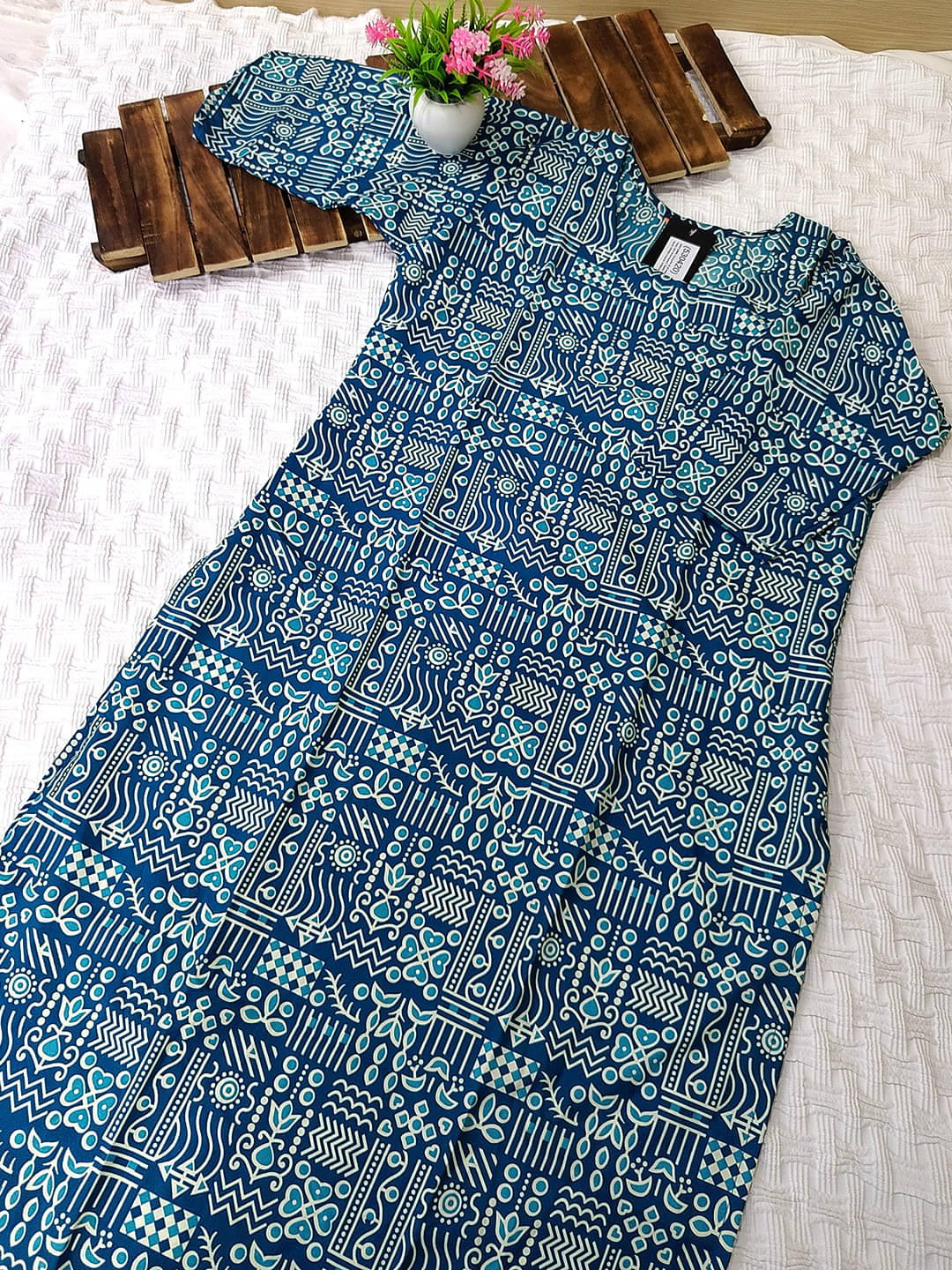     			1 Stop Fashion Pack of 1 Crepe Printed Straight Women's Kurti - ( Blue )