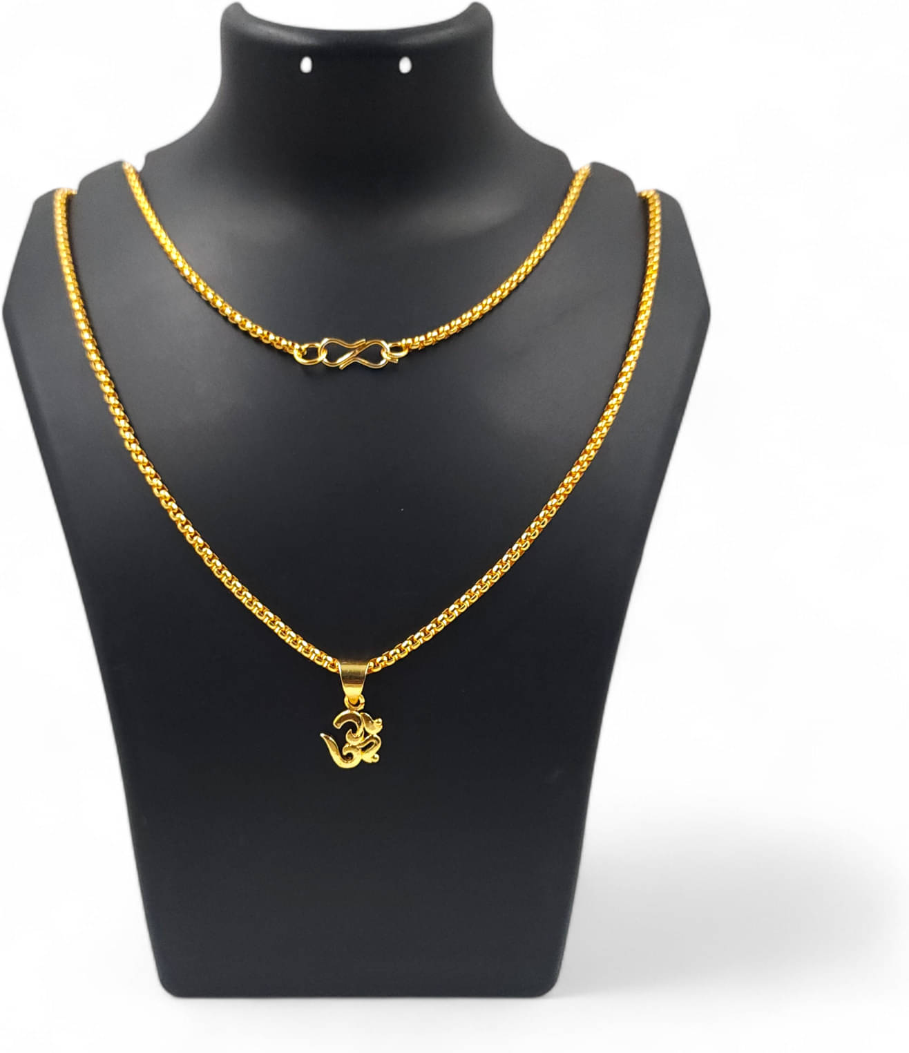 QKATIKA Gold Pendant set ( Pack of 1 )     			QKATIKA Gold Pendant set ( Pack of 1 )