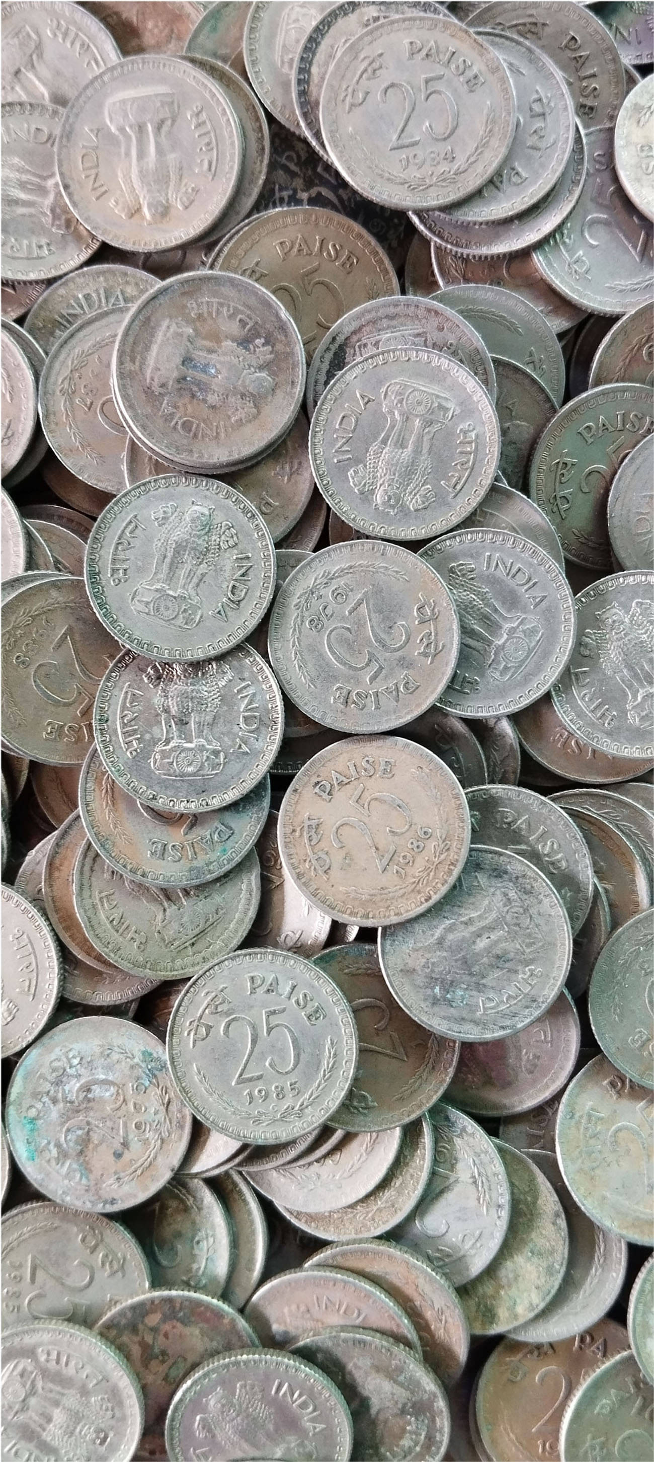     			25 Paisa Copper Nickel Circulated Condition 1972 - 1990 Mixed Year 100 PCS Lot