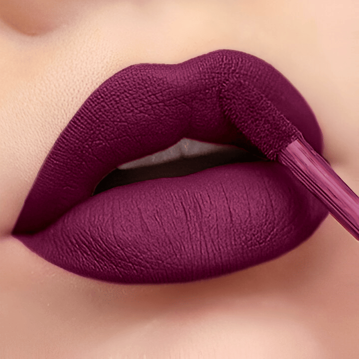     			BELLABLOOM Maroon Matte Long Lasting Liquid Lipstick ( Pack of 1 )