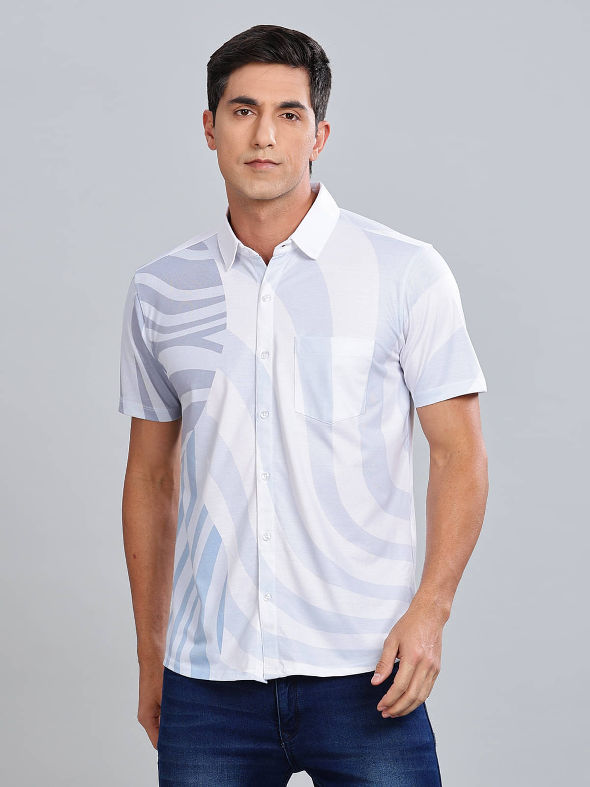     			BULLMER Cotton Blend Regular Fit Printed Half Sleeves Men's Casual Shirt - White ( Pack of 1 )