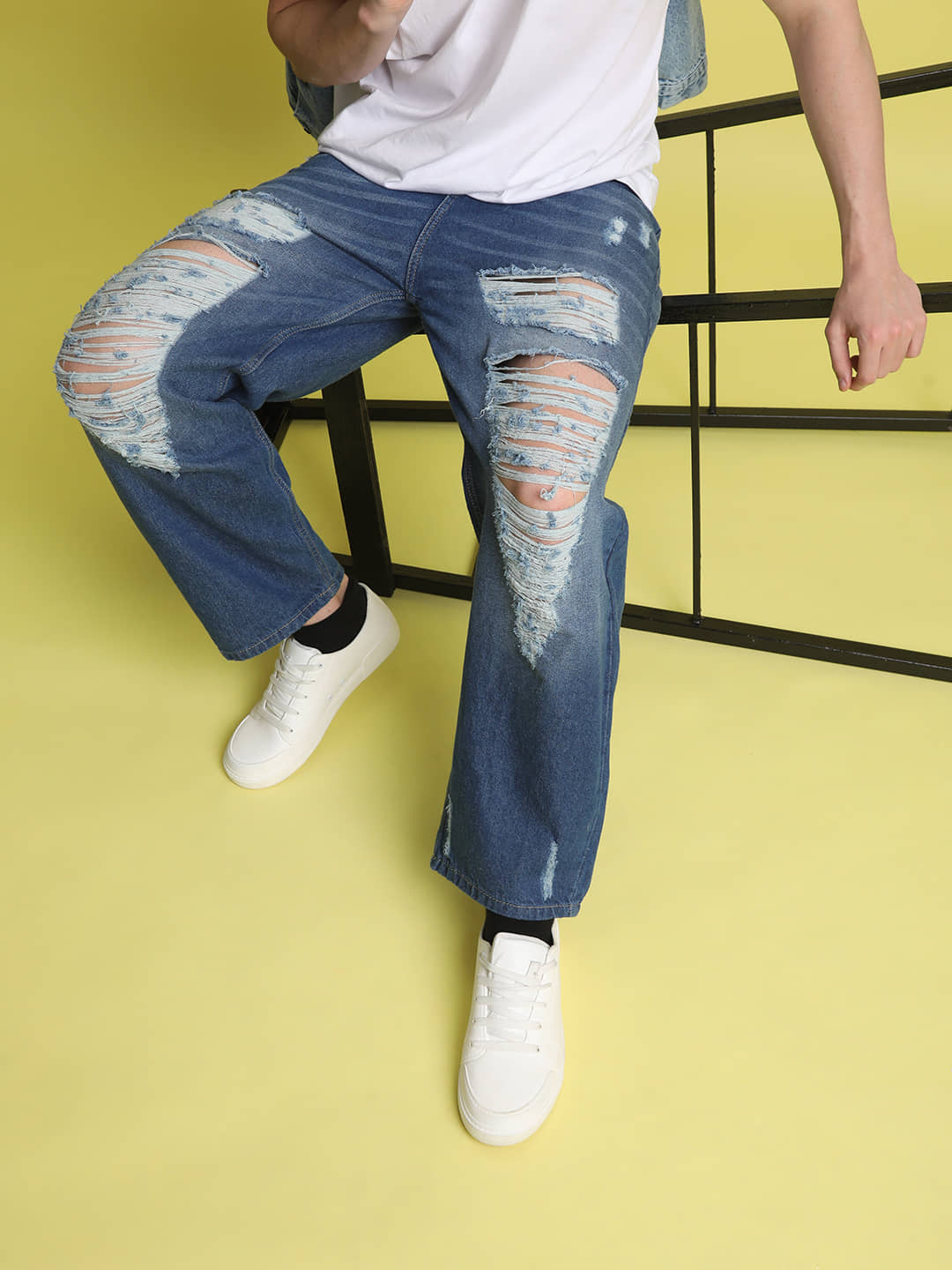 Bene Kleed Dyed Men's Jeans - Blue ( Pack of 1 ) - Jeans | Buy online on ZillyBuy