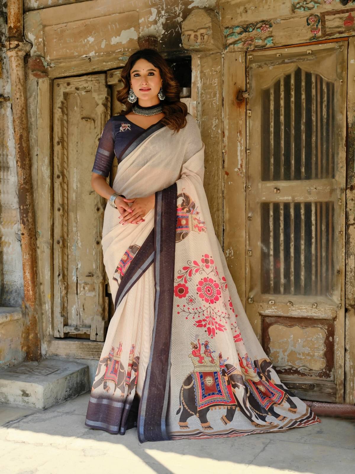     			RUDRA CREATION Linen Printed Saree With Unstitched Blouse Piece ( Cream )
