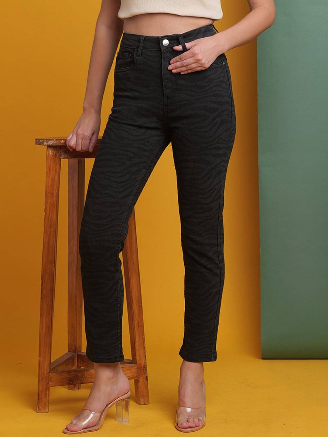     			Freehand - Black Cotton Blend Straight Fit Women's Jeans ( Pack of 1 )
