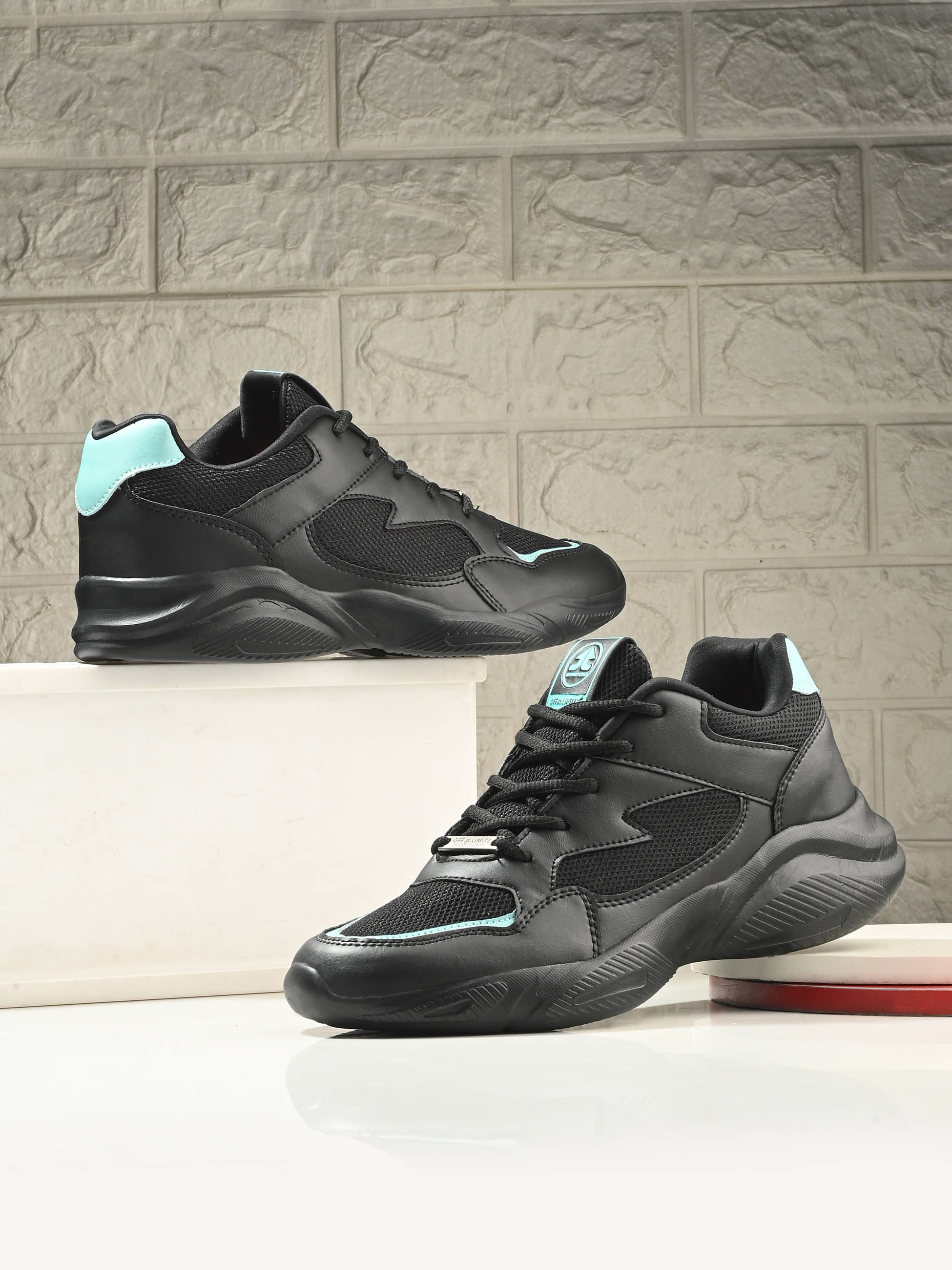 OFF LIMITS ROGER Black Men's Sports Running Shoes OFF LIMITS ROGER Black Men's Sports Running Shoes