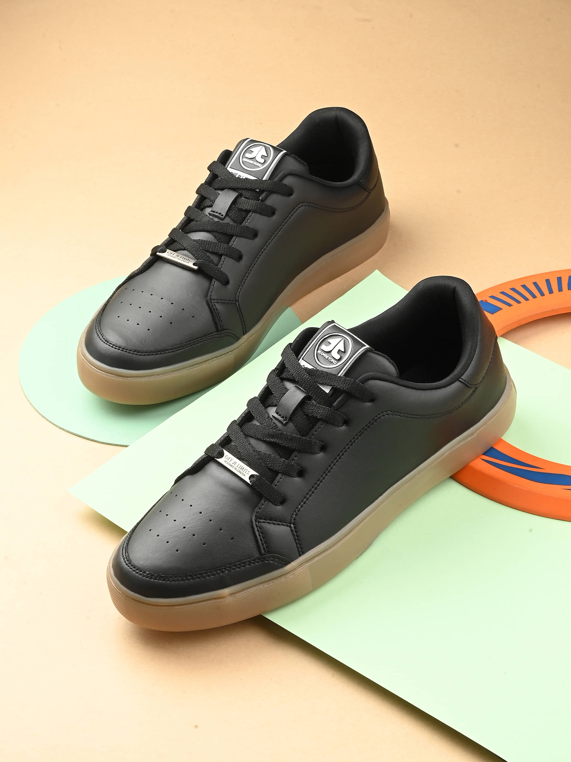     			OFF LIMITS SKYLINE Black Men's Sneakers