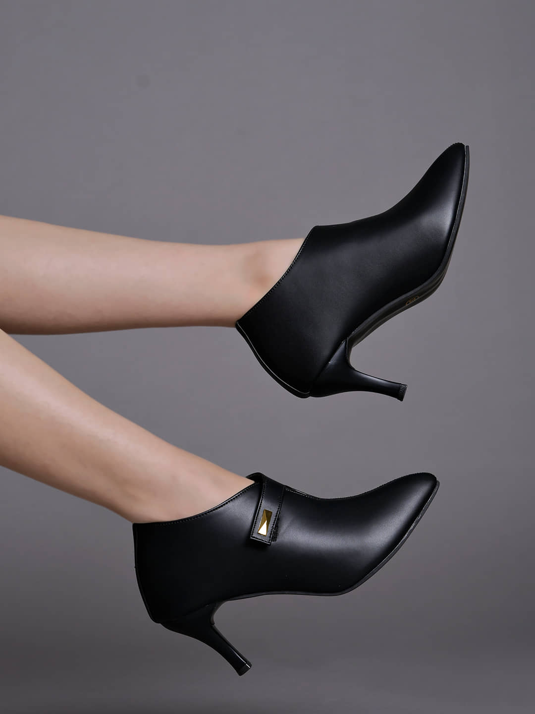 Stylestry Black Women's Pumps Heels - Heels | Buy online on ZillyBuy