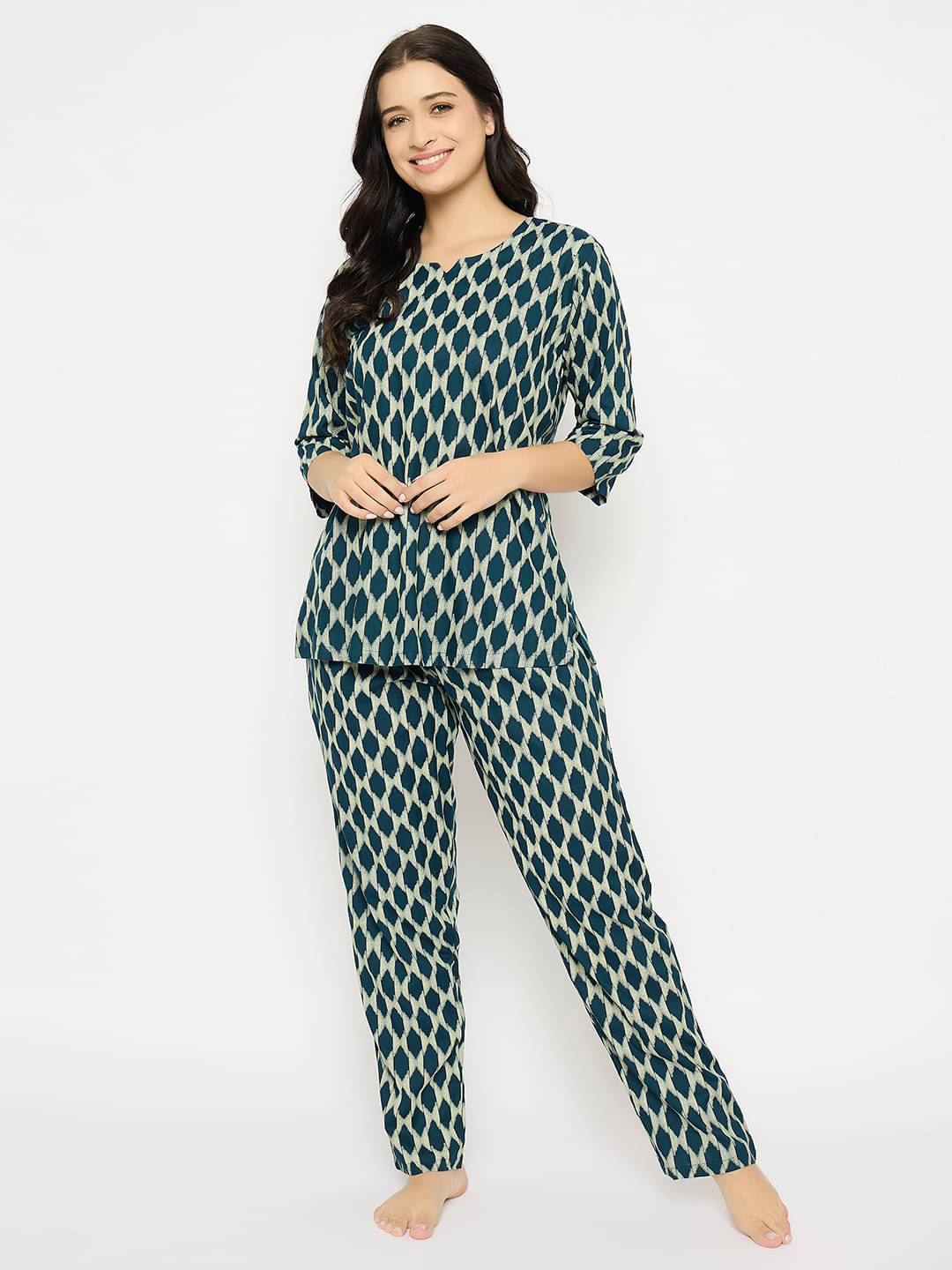     			Clovia Blue Rayon Women's Nightwear Nightsuit Sets ( Pack of 1 )