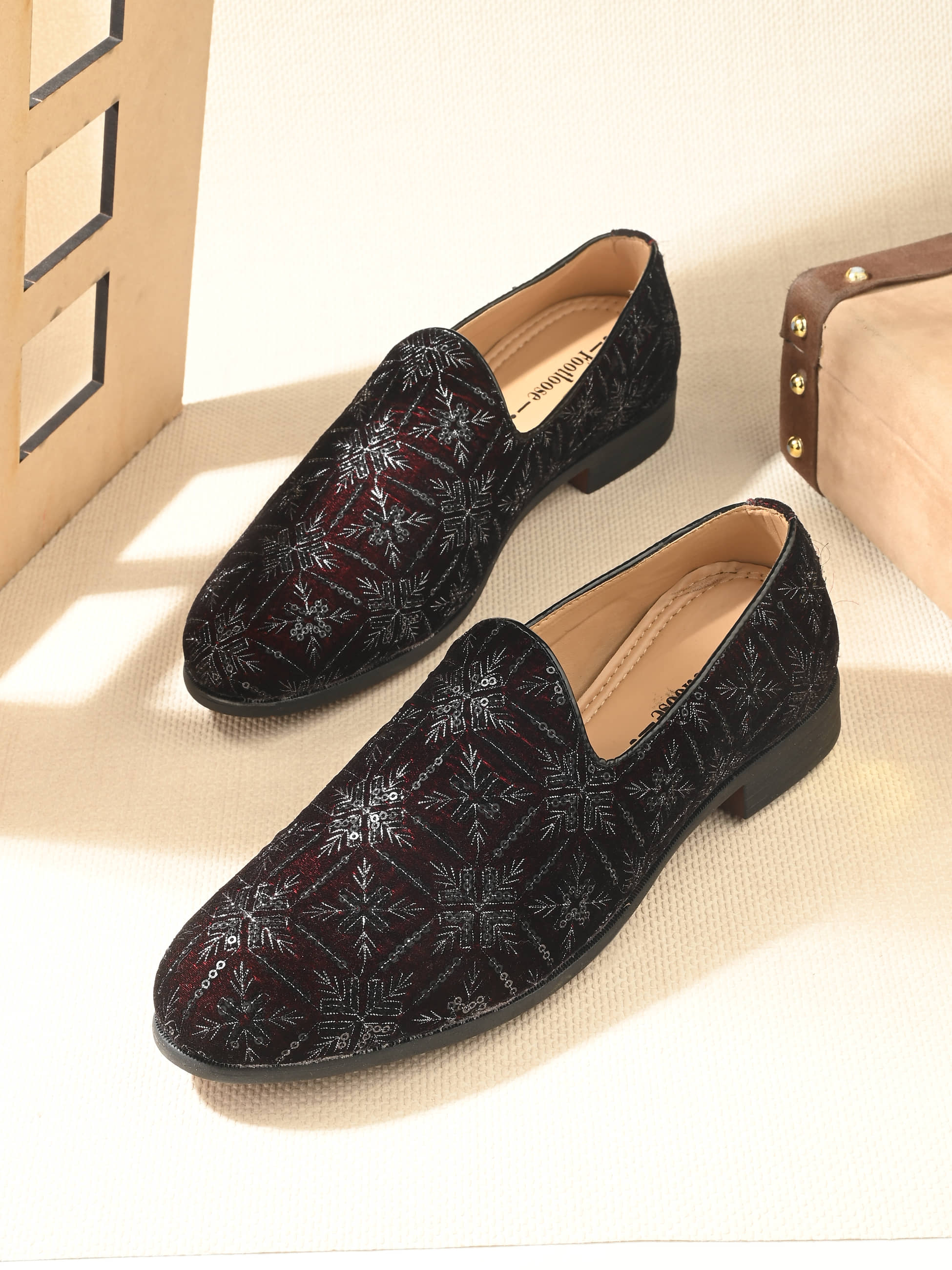 Footloose Wine Men's Mojaris - Ethnic Shoes | Buy online on ZillyBuy