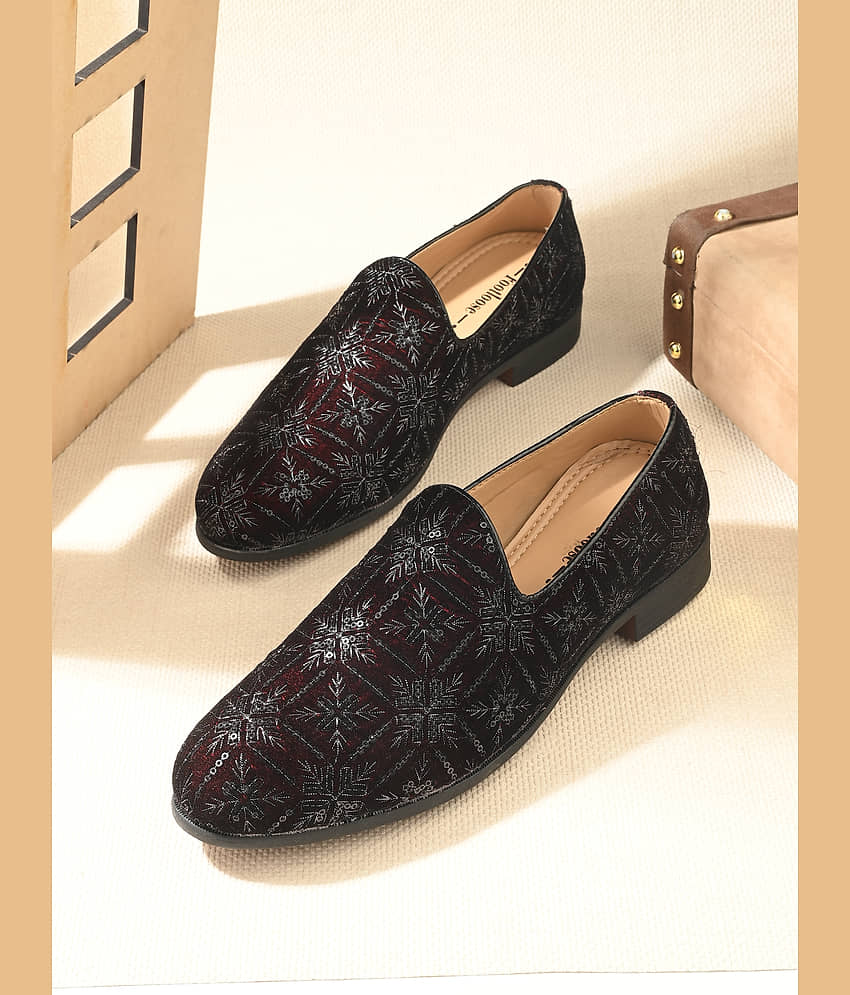 Footloose Wine Men's Mojaris - Ethnic Shoes | Buy online on ZillyBuy