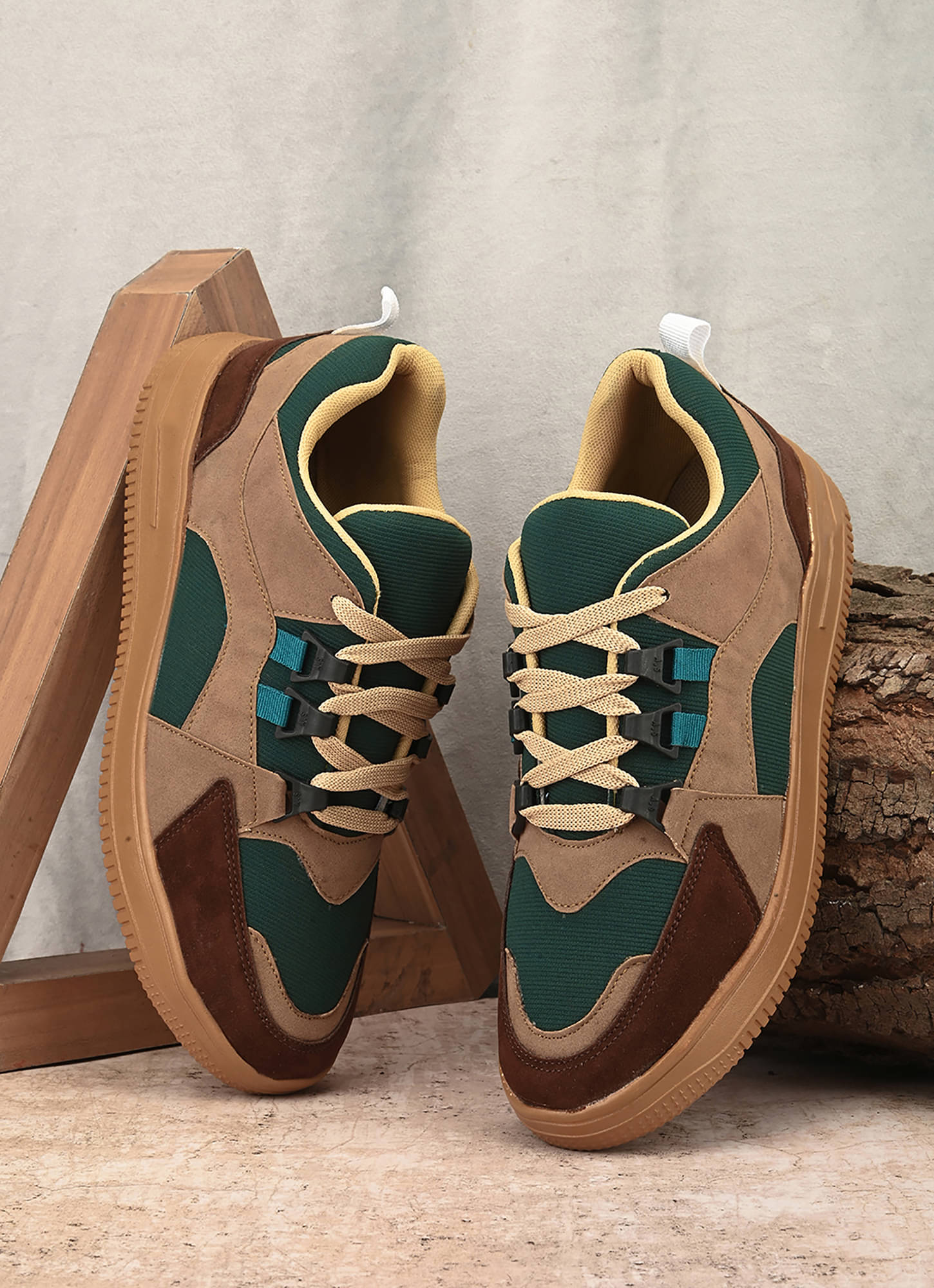     			Karsun Maroon Men's Sneakers
