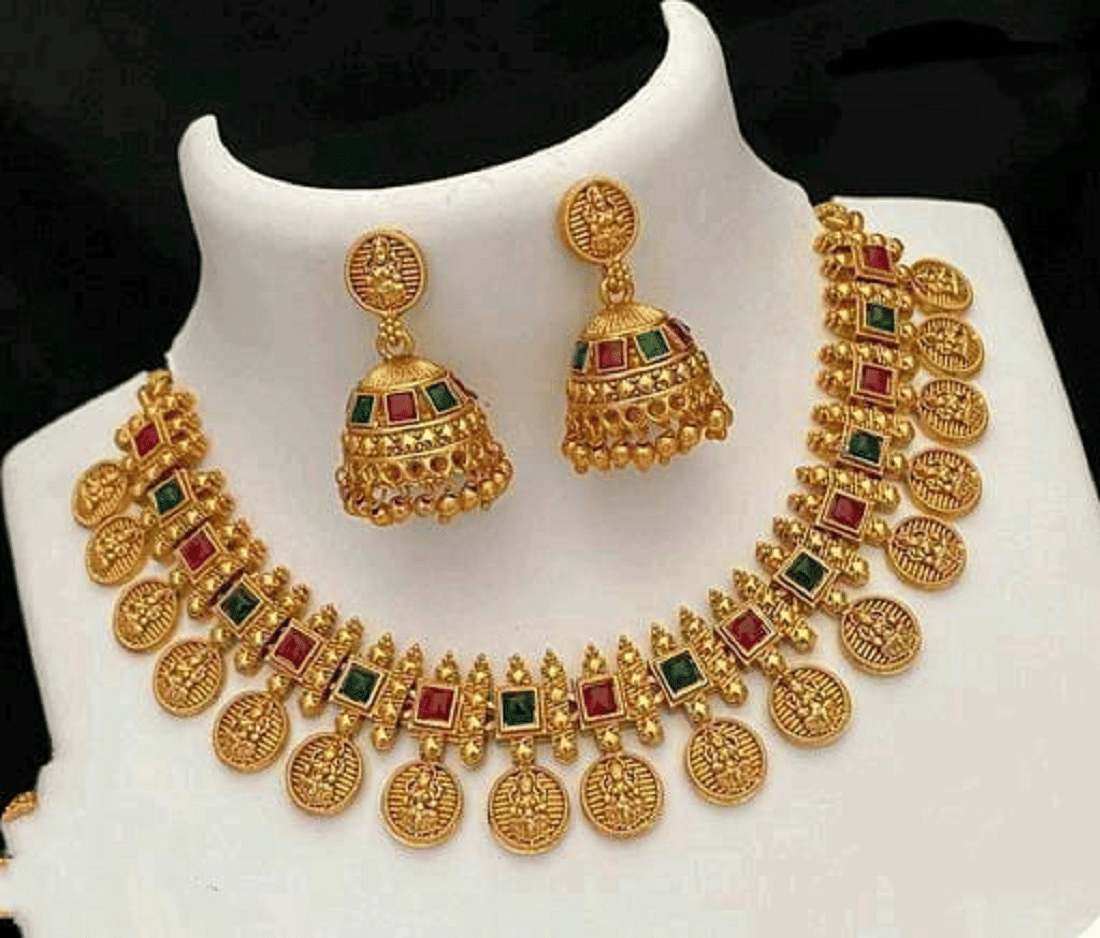 RIENTA JWL Golden Alloy Necklace Set ( Pack of 1 )