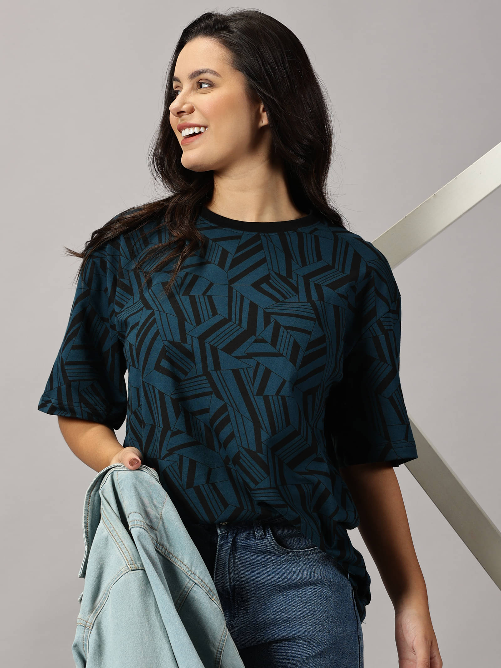     			RodZen Women Cotton Printed Oversized Fit Round Neck T-Shirt ( Turquoise )