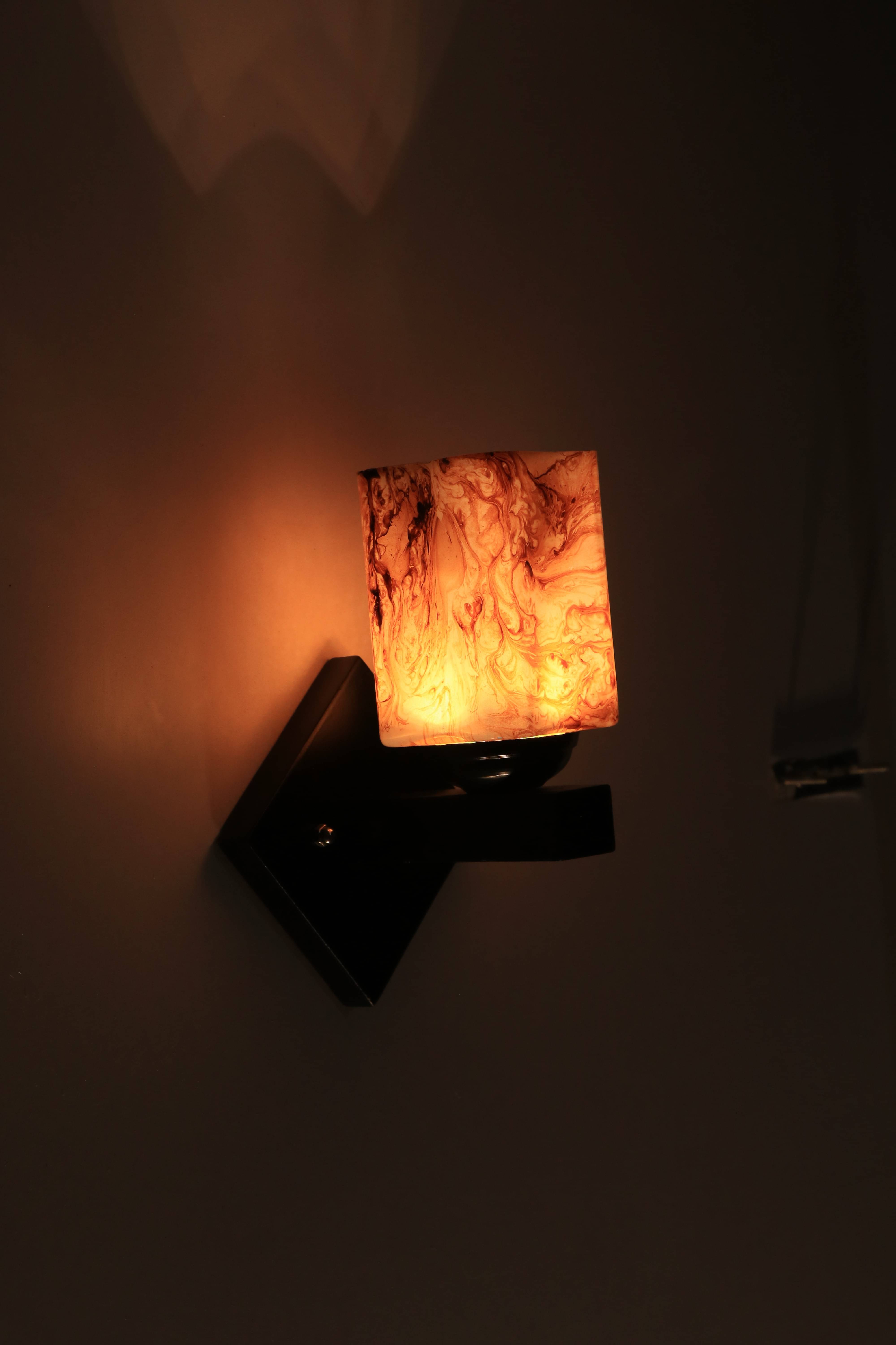     			VAGalleryKing Brown Up Light Wall Lamp ( Pack of 1 )