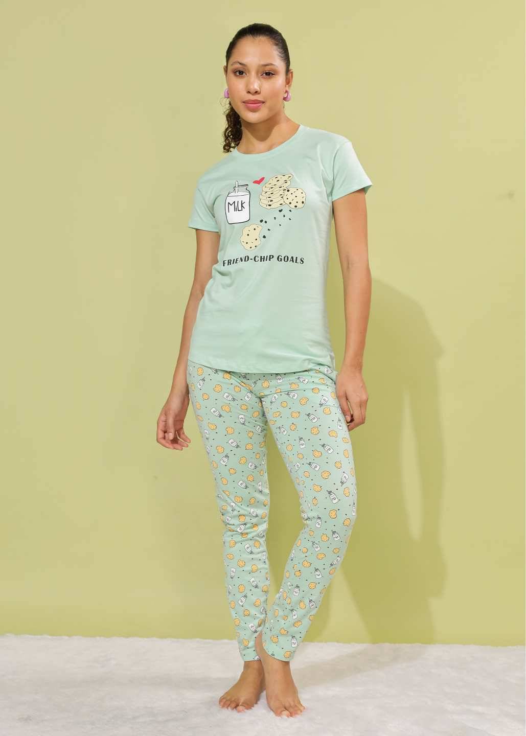 Dollar Missy Green Cotton Blend Women's Nightwear Nightsuit Sets ( Pack of 1 ) Dollar Missy Green Cotton Blend Women's Nightwear Nightsuit Sets ( Pack of 1 )