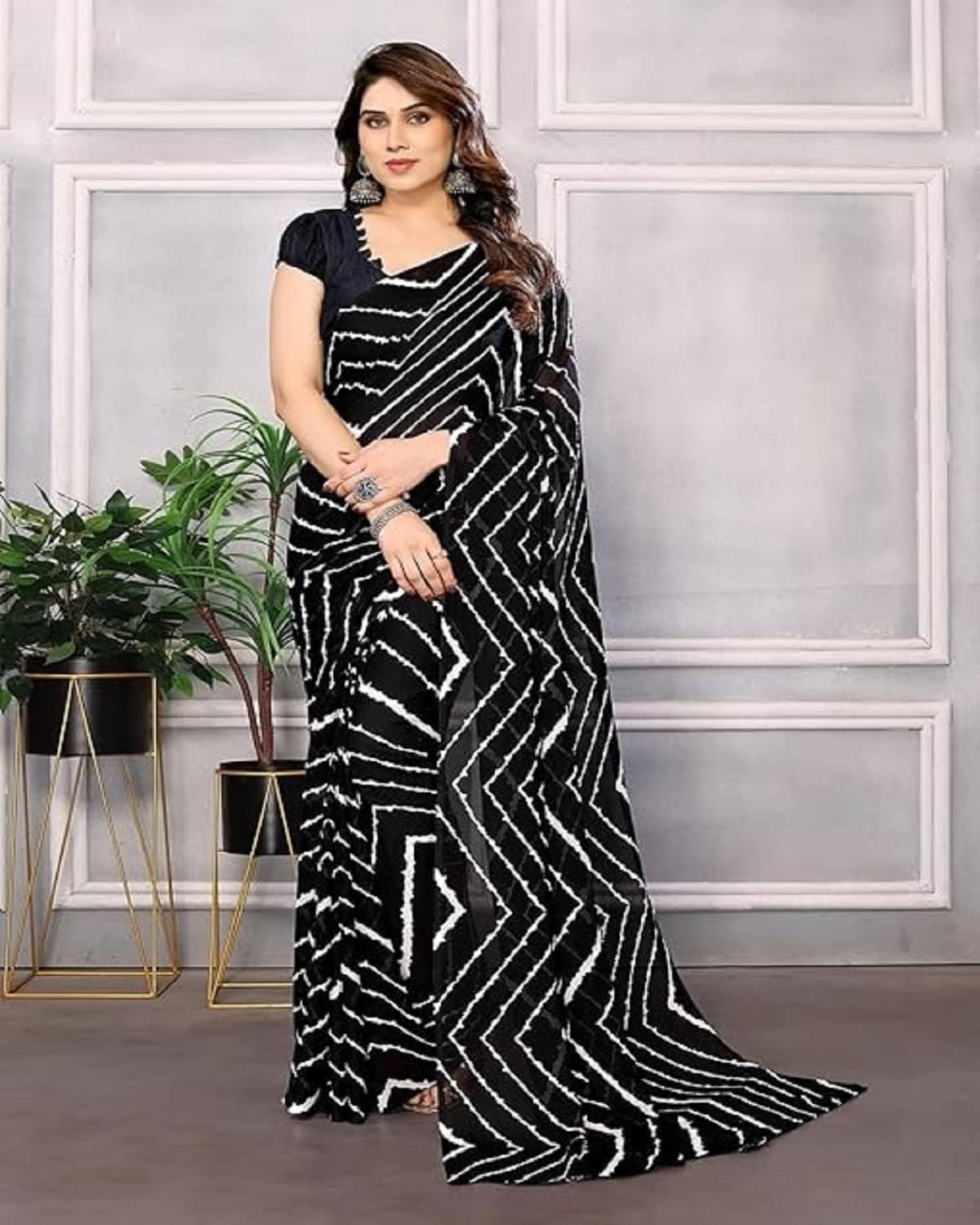     			Saadhvi Georgette Printed Saree With Unstitched Blouse Piece ( Black )