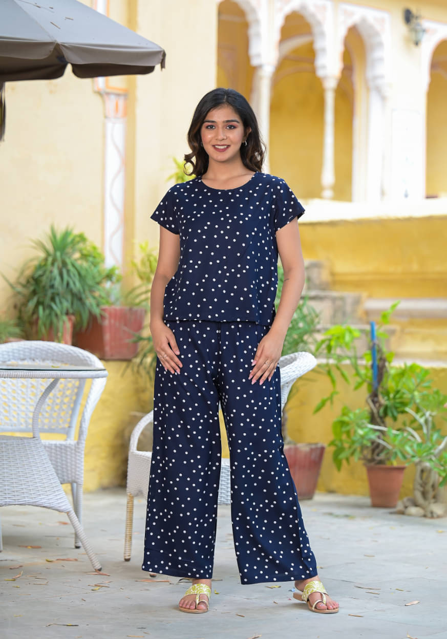     			Yash Gallery Blue Rayon Women's Nightwear Nightsuit Sets ( Pack of 1 )