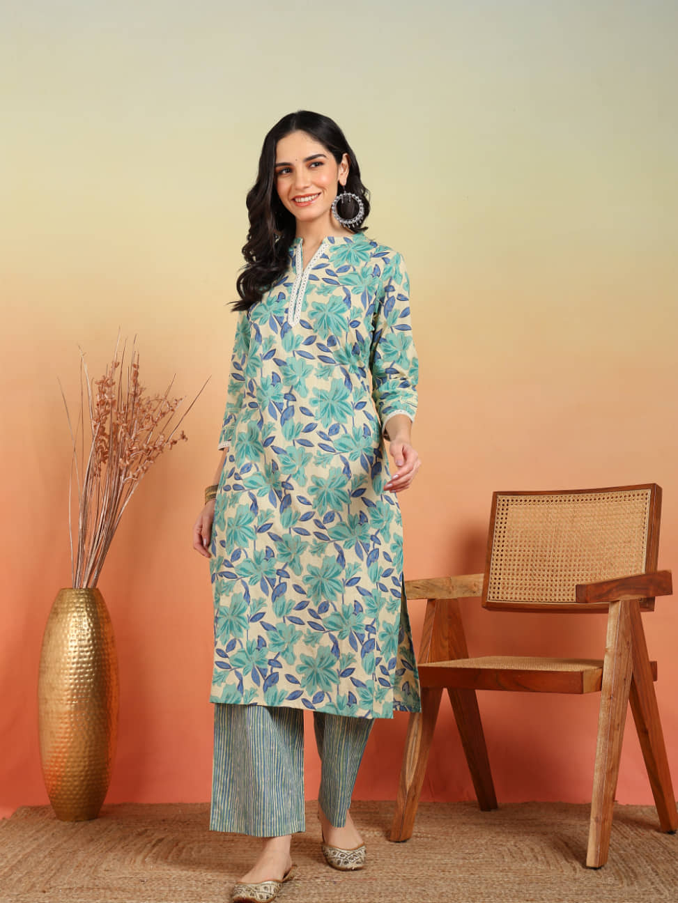 Yash Gallery Cotton Printed Kurti With Pants Women's Stitched Salwar Suit - Green ( Pack of 1 )
