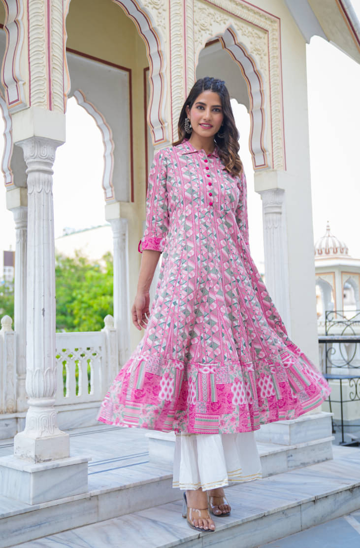 Yash Gallery Pack of 1 Cotton Printed Anarkali Women's Kurti - ( Purple ) Yash Gallery Pack of 1 Cotton Printed Anarkali Women's Kurti - ( Purple )