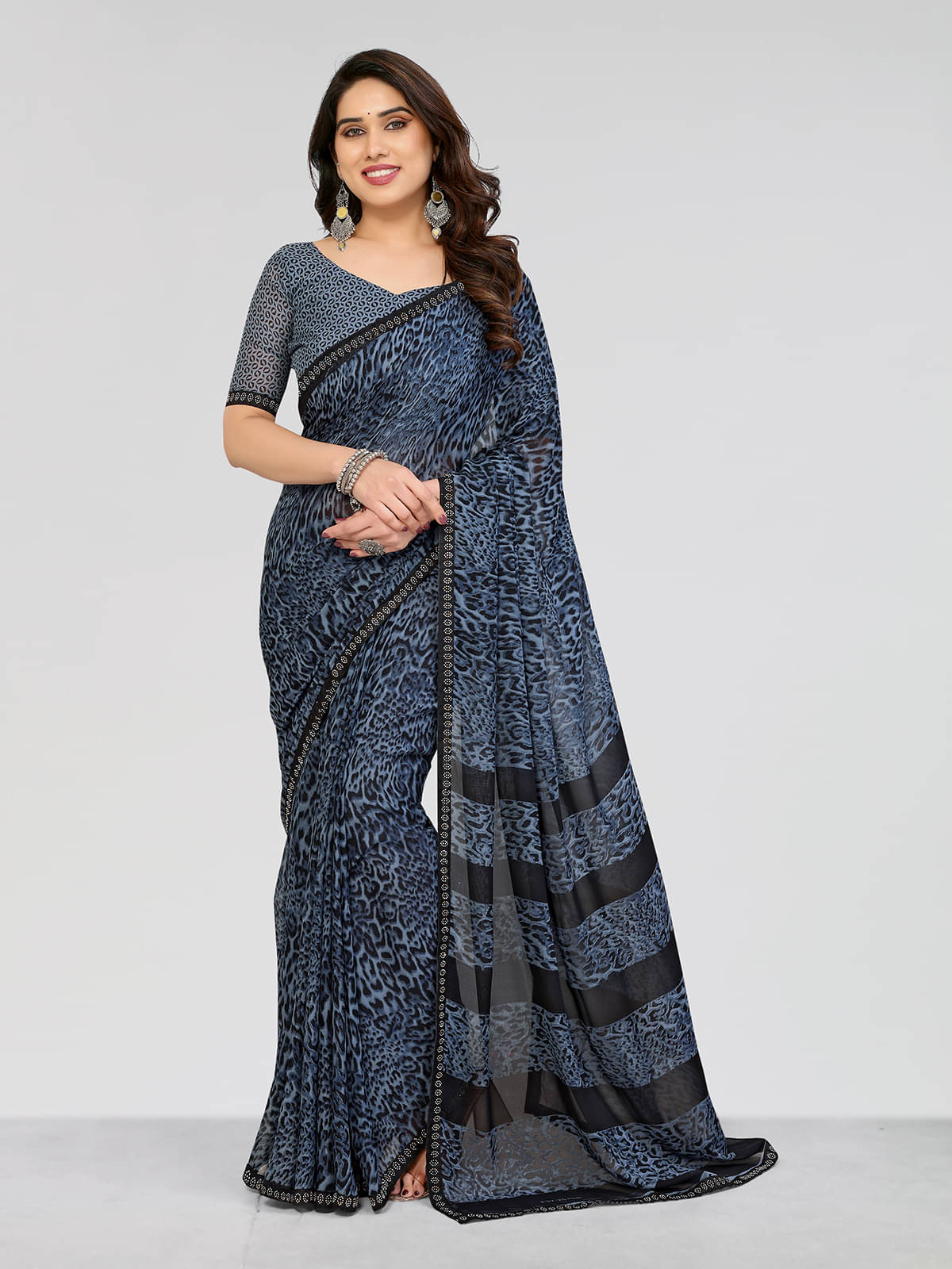 ANAND SAREES Georgette Printed Saree With Unstitched Blouse Piece ( Grey ) ANAND SAREES Georgette Printed Saree With Unstitched Blouse Piece ( Grey )