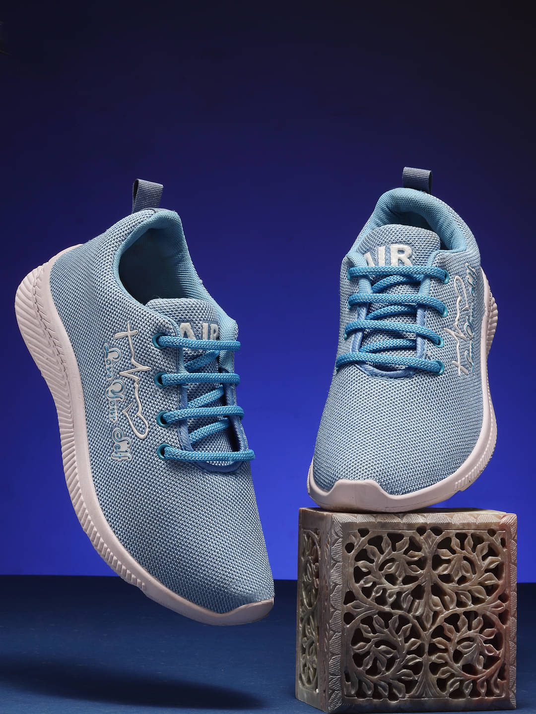     			Carrito Blue Women's Sneakers