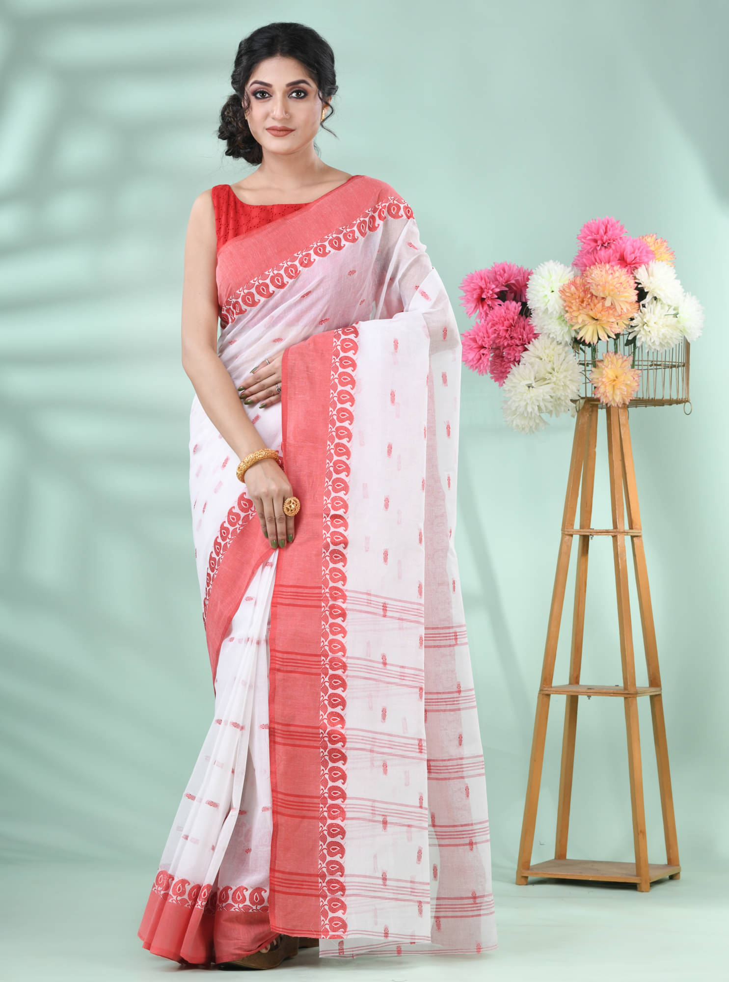 Desh Bidesh Cotton Self Design Saree Without Blouse Piece ( Red ) Desh Bidesh Cotton Self Design Saree Without Blouse Piece ( Red )