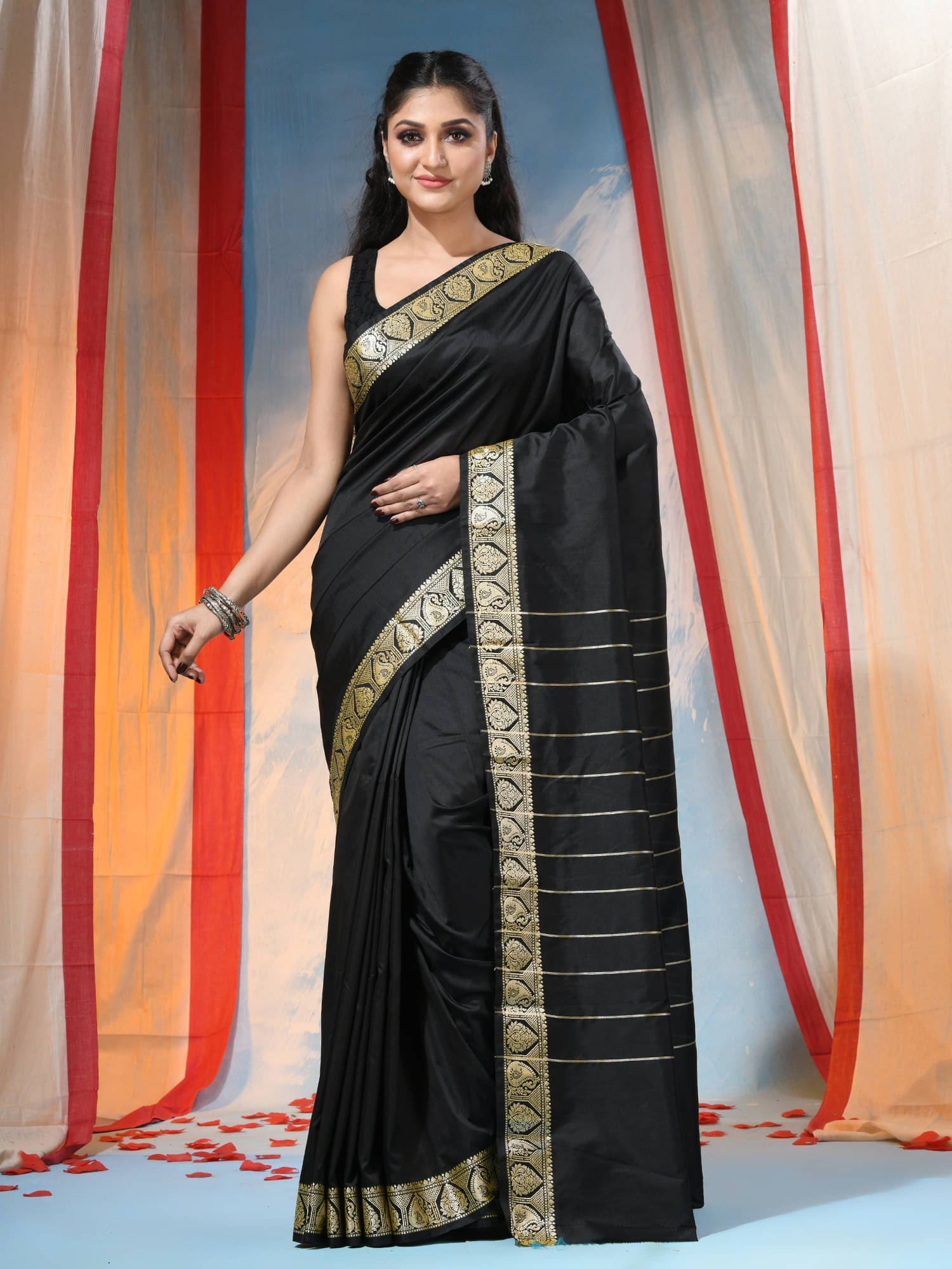 Desh Bidesh Silk Woven Saree With Unstitched Blouse Piece ( Black ) Desh Bidesh Silk Woven Saree With Unstitched Blouse Piece ( Black )