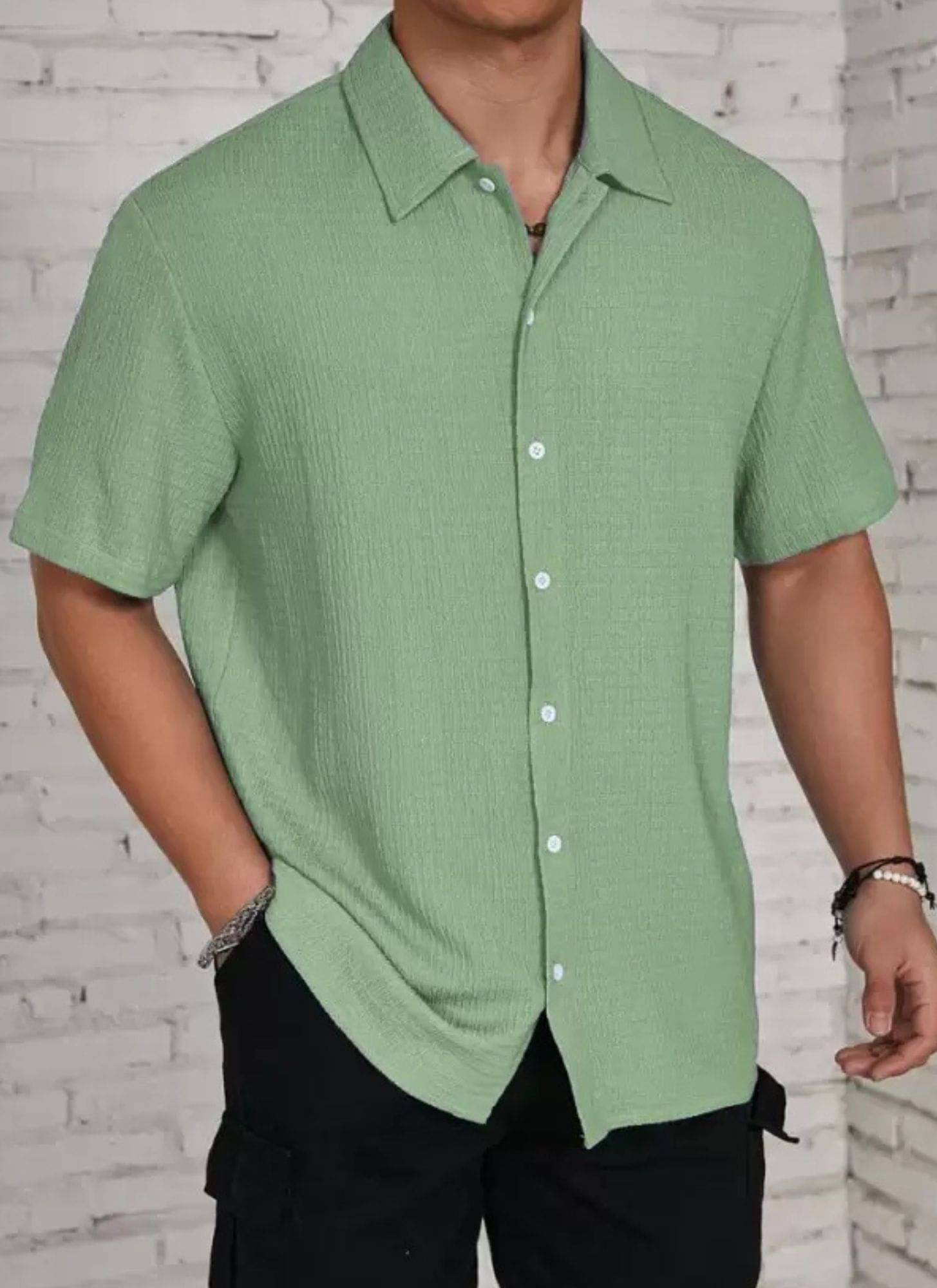 Hitarth Fashion Cotton Blend Regular Fit Half Sleeves Men's Formal Shirt - Green ( Pack of 1 ) Hitarth Fashion Cotton Blend Regular Fit Half Sleeves Men's Formal Shirt - Green ( Pack of 1 )